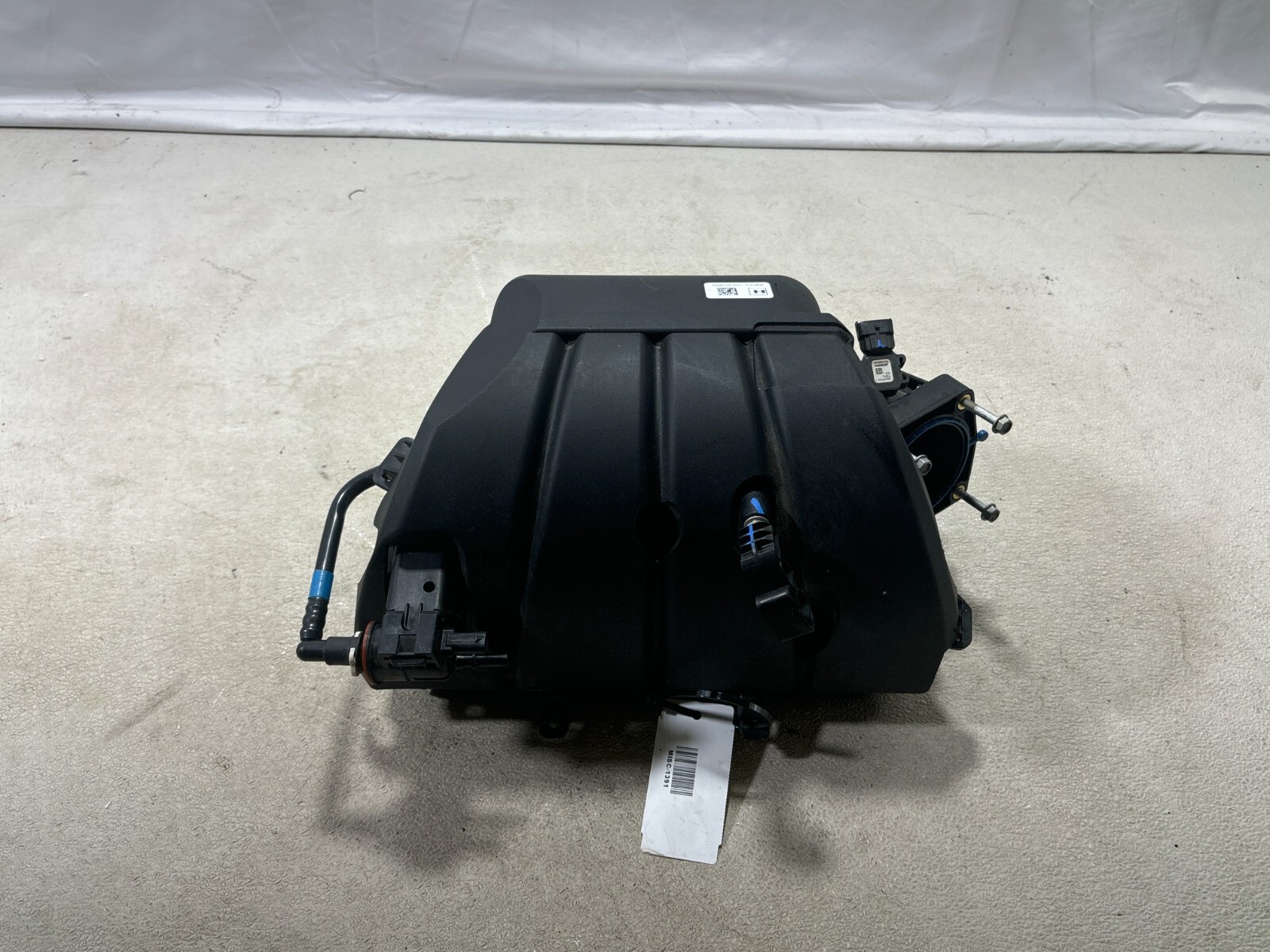 2018 - 2020 Chevrolet Equinox 2.0T Turbo Intake Bridge Black Oem 12681475