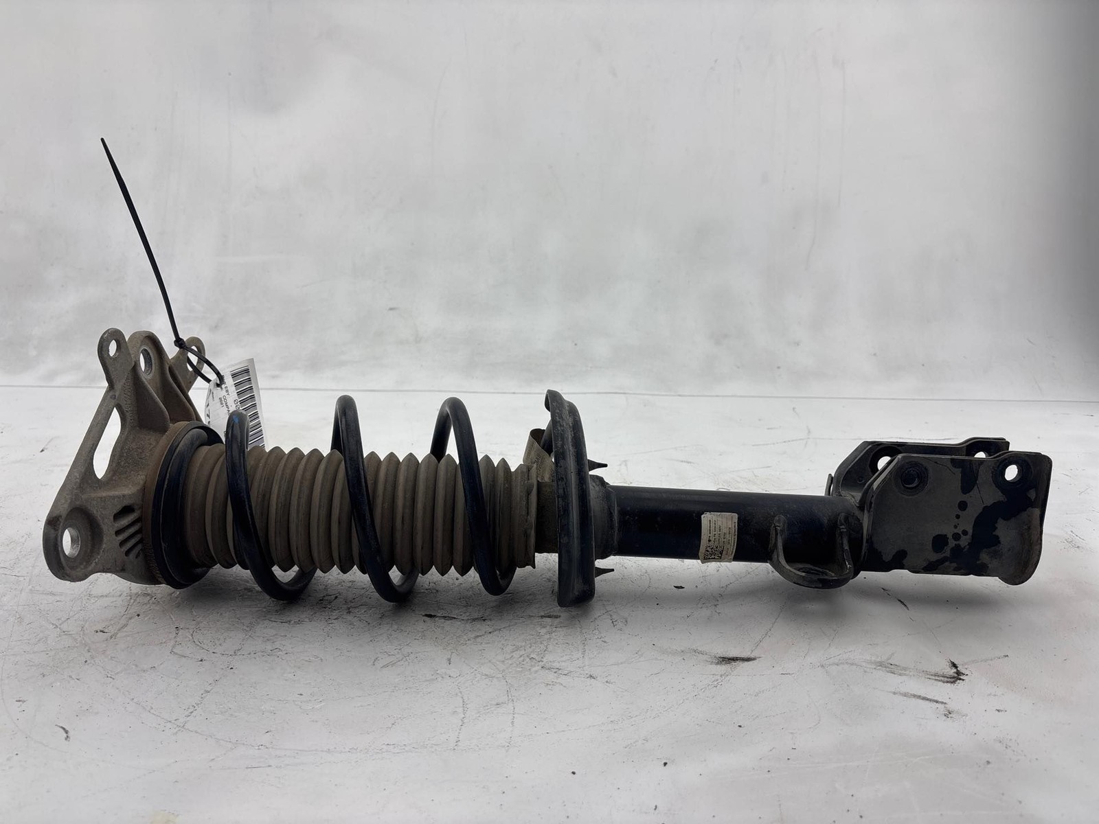 2017-2022 Jeep Compass Rear Right Strut Shock Assembly w/ Coil Spring OEM...