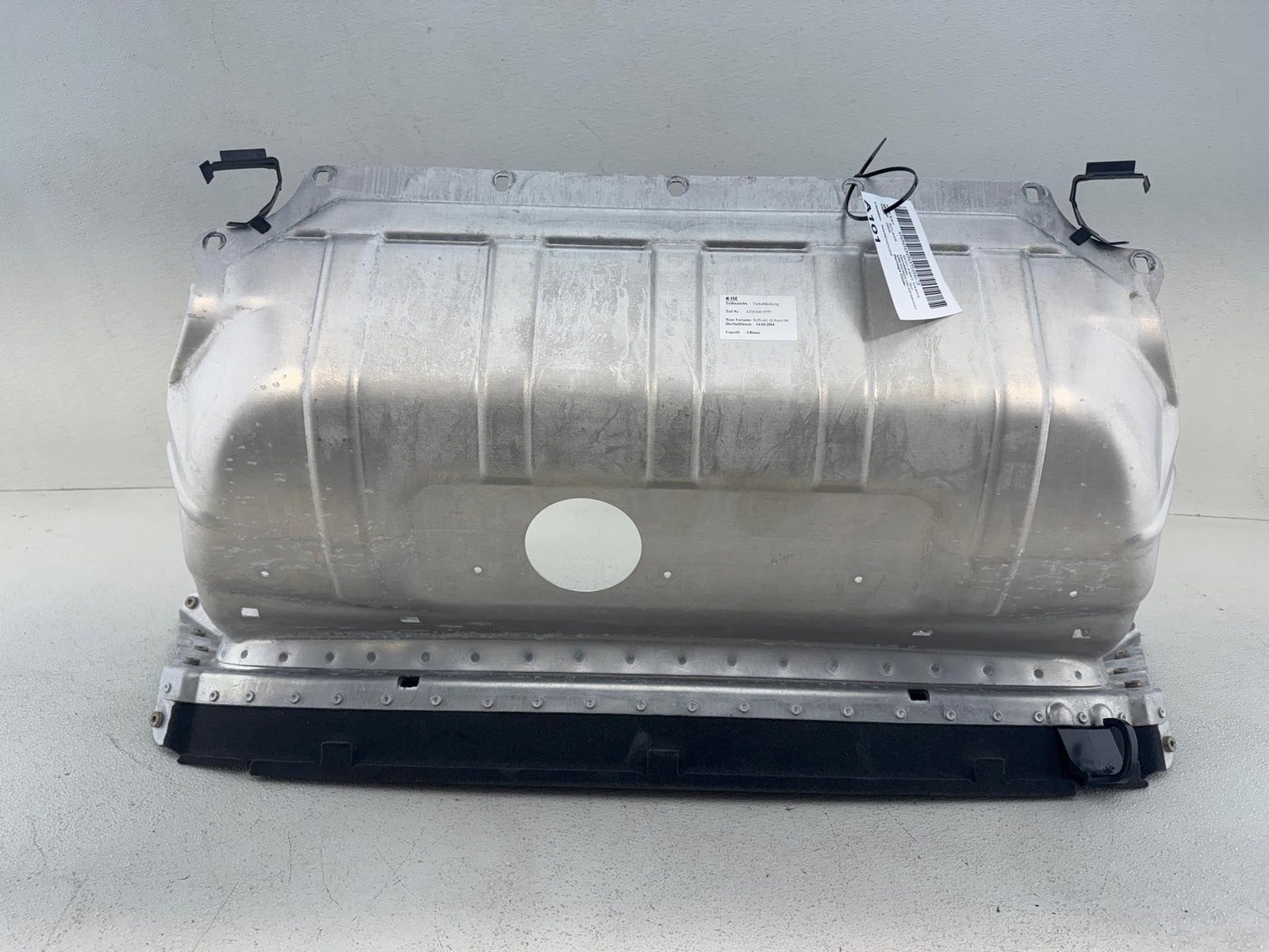 2003-2006 Mercedes Sl600 Fuel Tank Cover Heat Shield Plate Oem