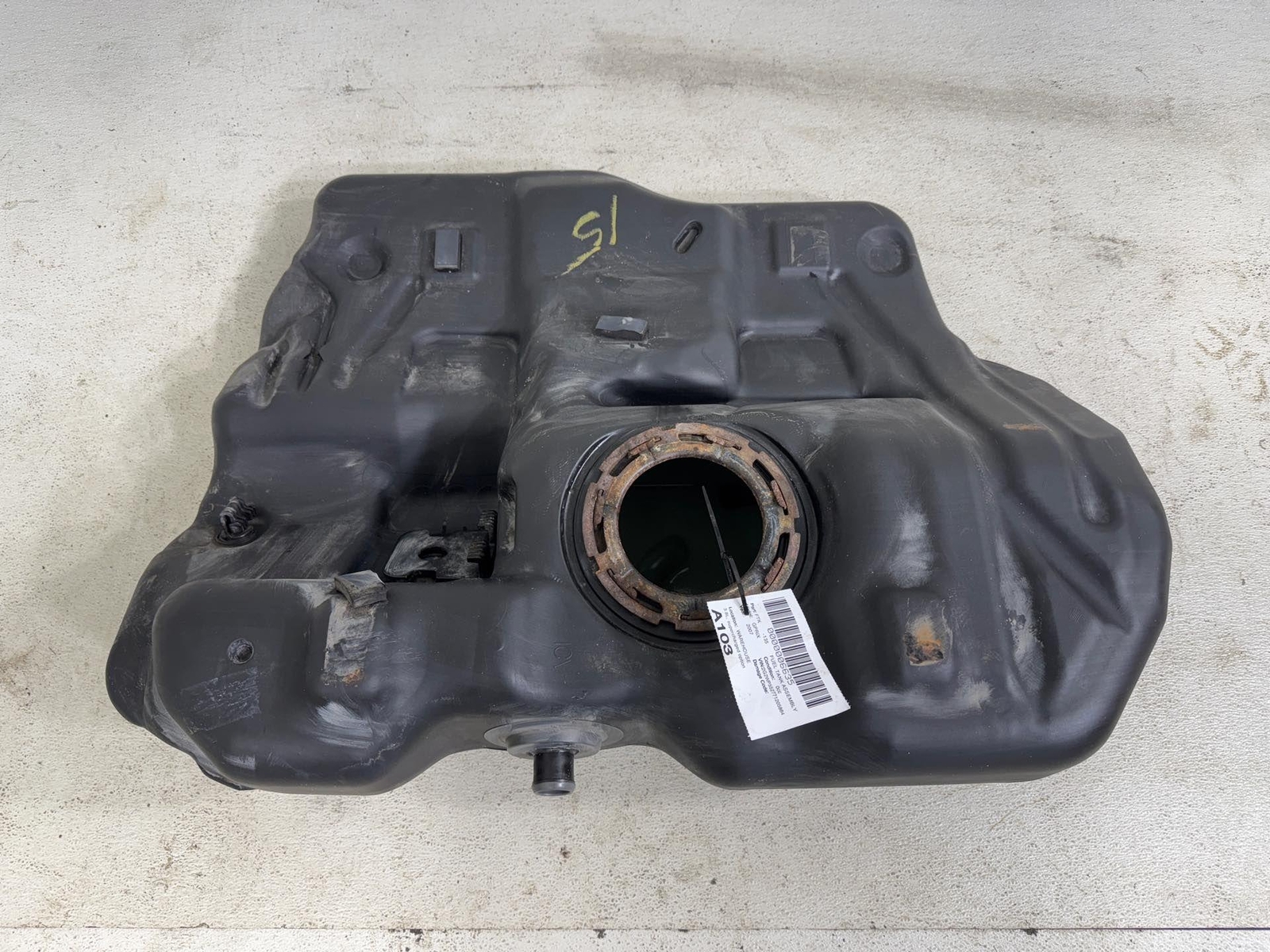 2007-2008 Pontiac Grand Prix Fuel Tank Gas Assembly 6 Cylinder 3.8L