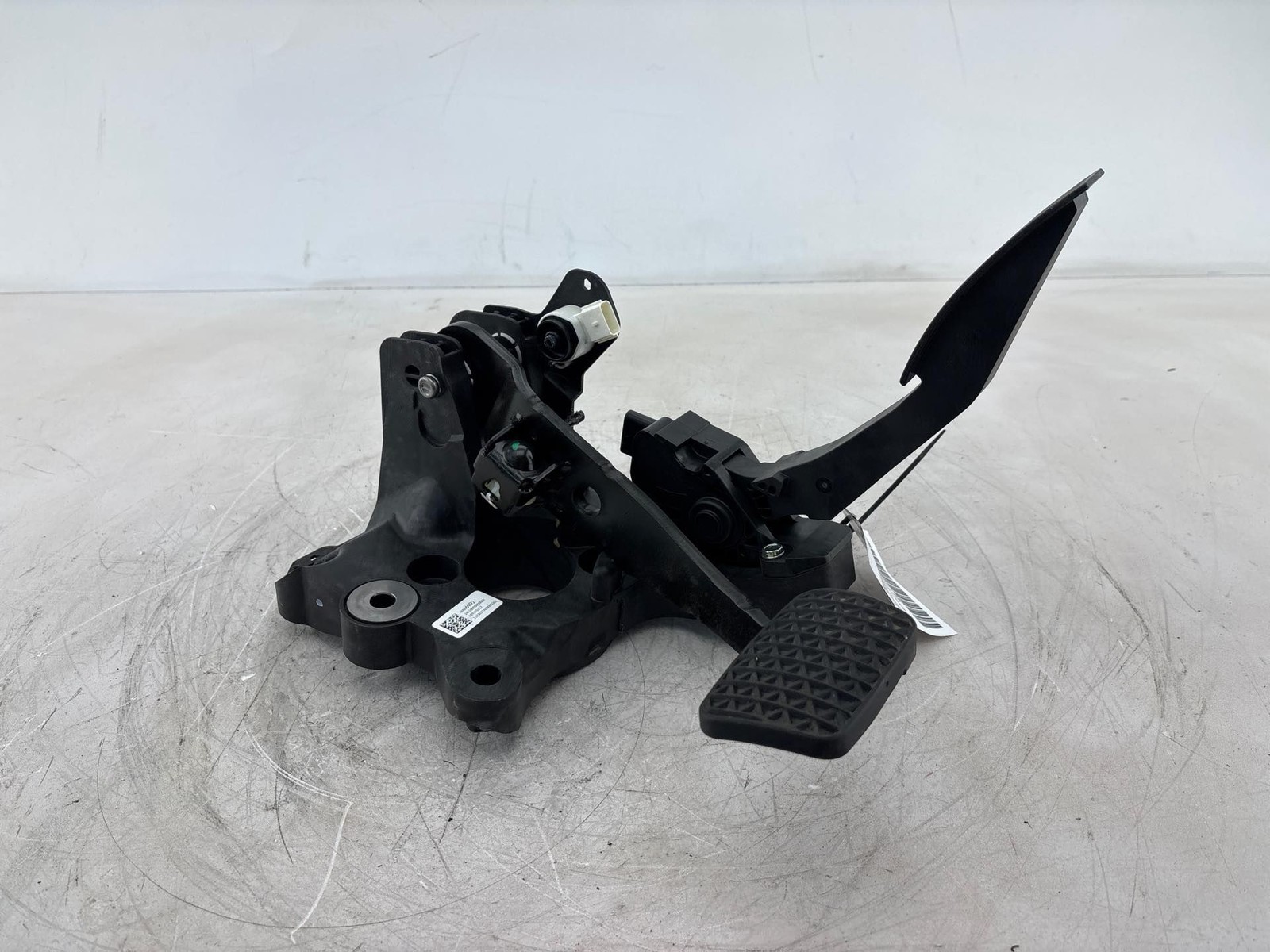 2021-2023 Chevrolet Trailblazer Brake & GAS Pedal / Accelerator Module OEM