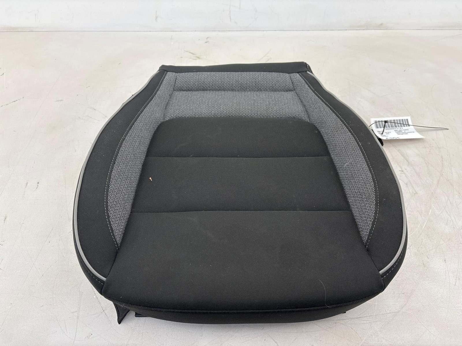 2021-2024 Chevrolet Trailblazer Front Right Lower Seat Bottom Cushion OEM