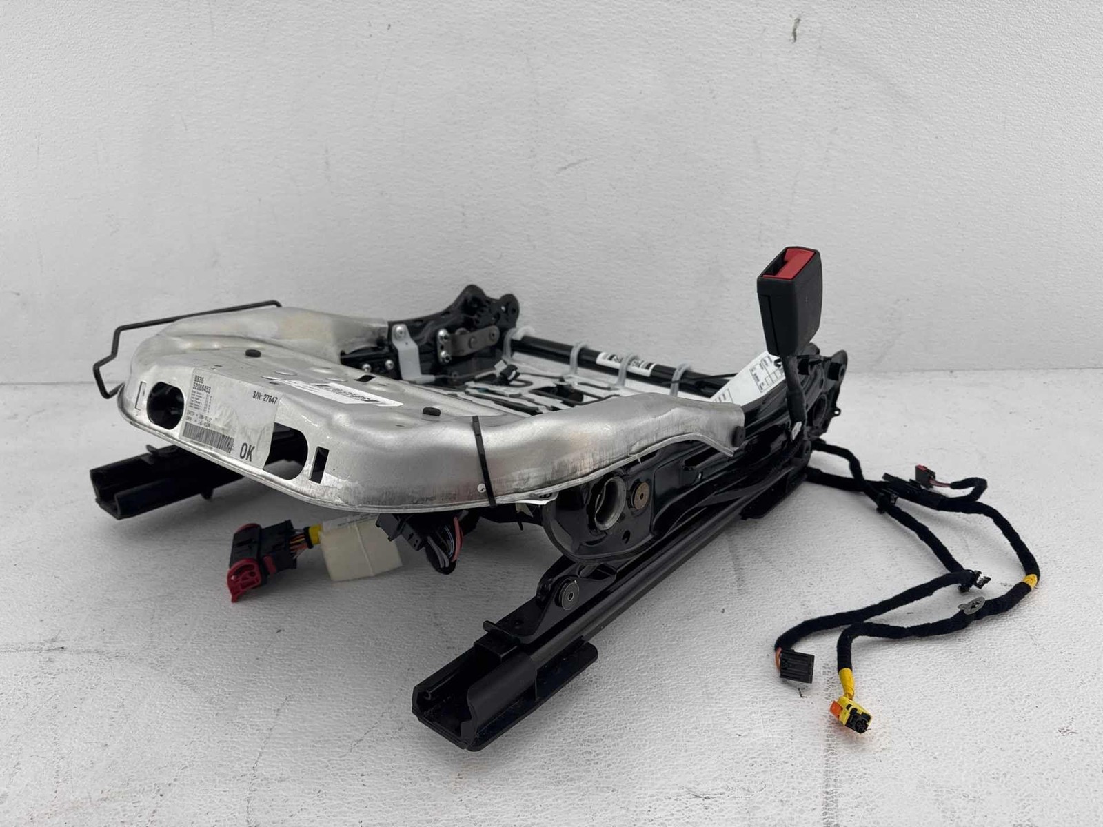 2018-2025 Alfa Romeo Stelvio Front Right Seat Lower Track Frame W/ Motors Oem