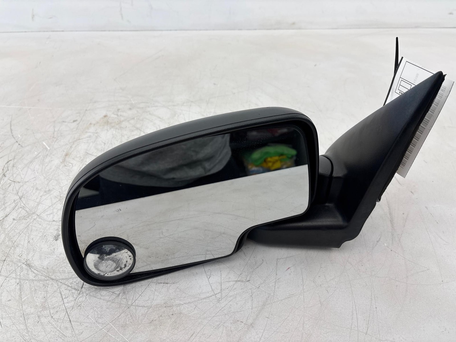 LH; 2001-2011 Chevrolet Silverado 3500 Side View Mirror Front Left OEM
