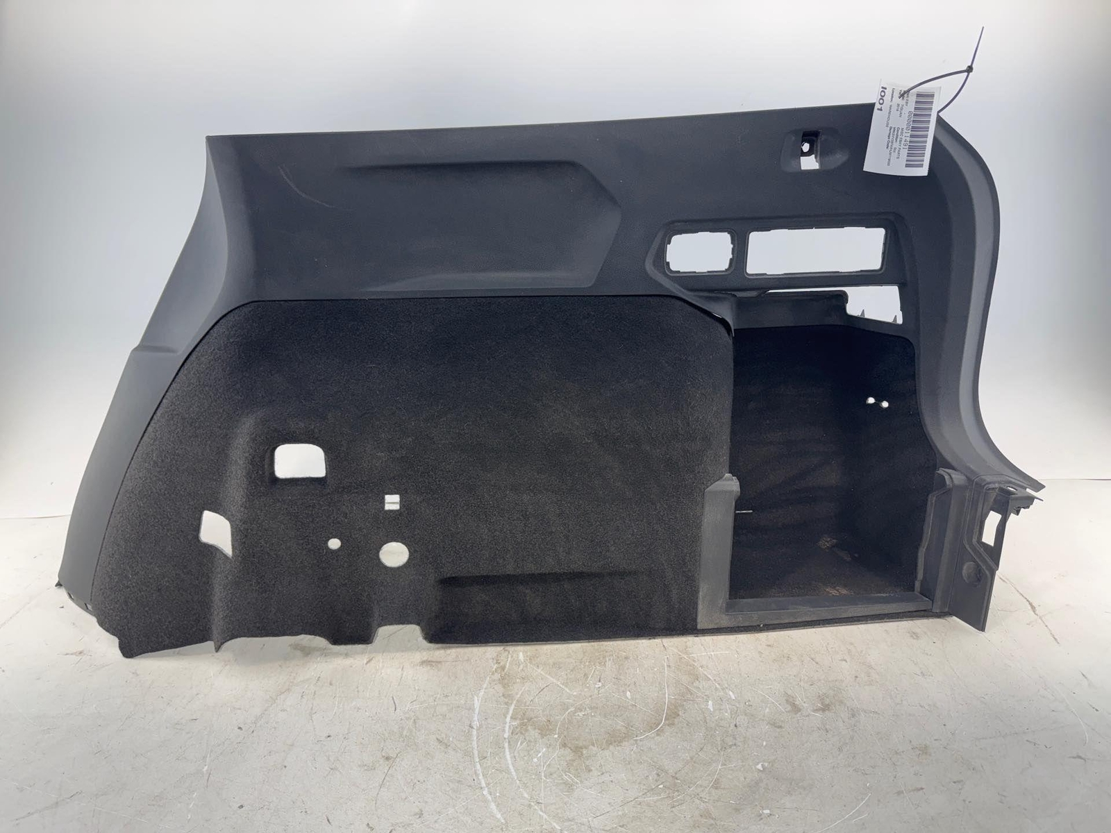 2018-2023 Volkswagen Tiguan Rear Right Side Lower Quarter Trim Cover Panel Oem