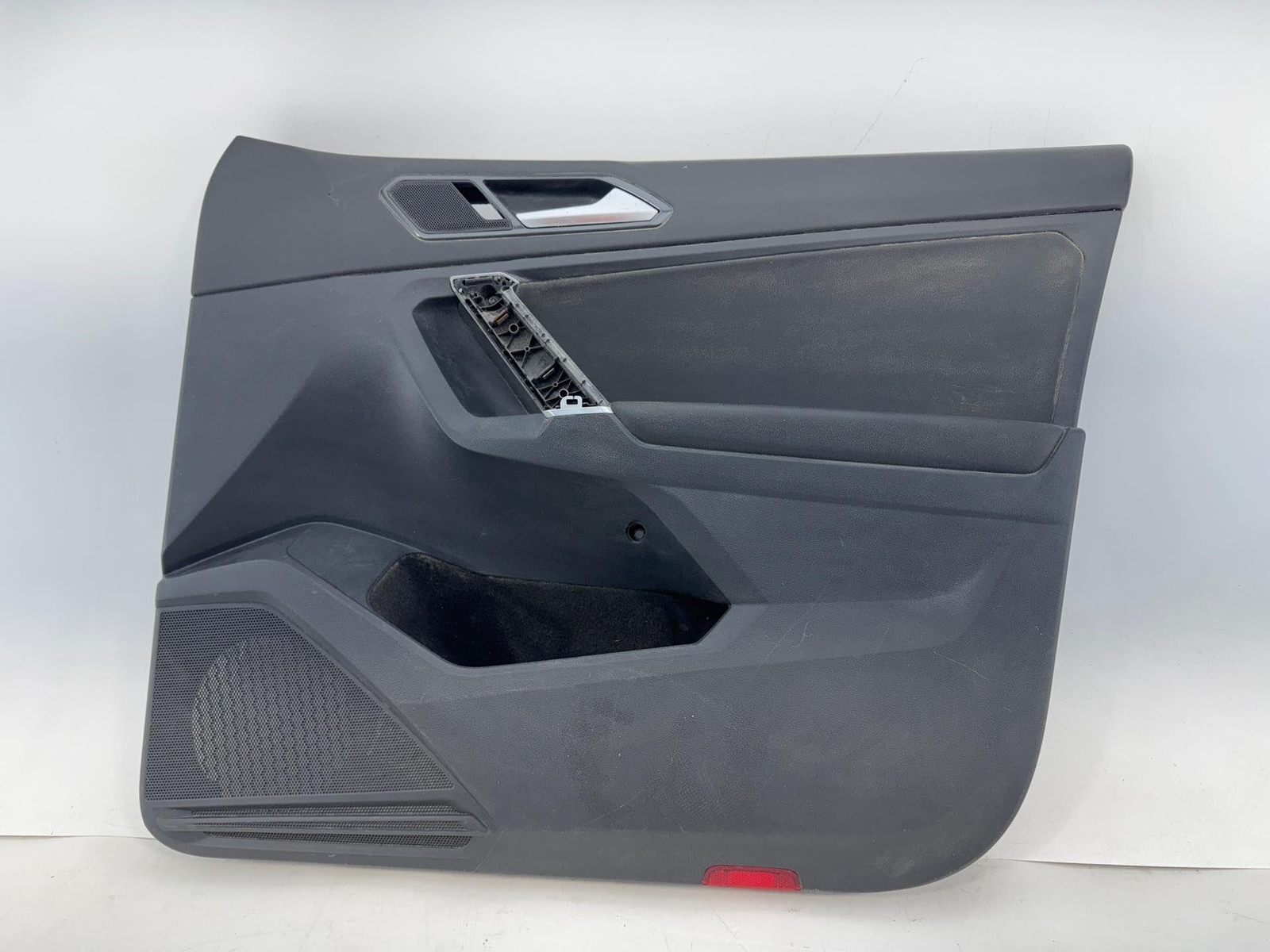 Rh 2018-2020 Volkswagen Tiguan Front Right Passenger Door Panel Trim Cover Oem