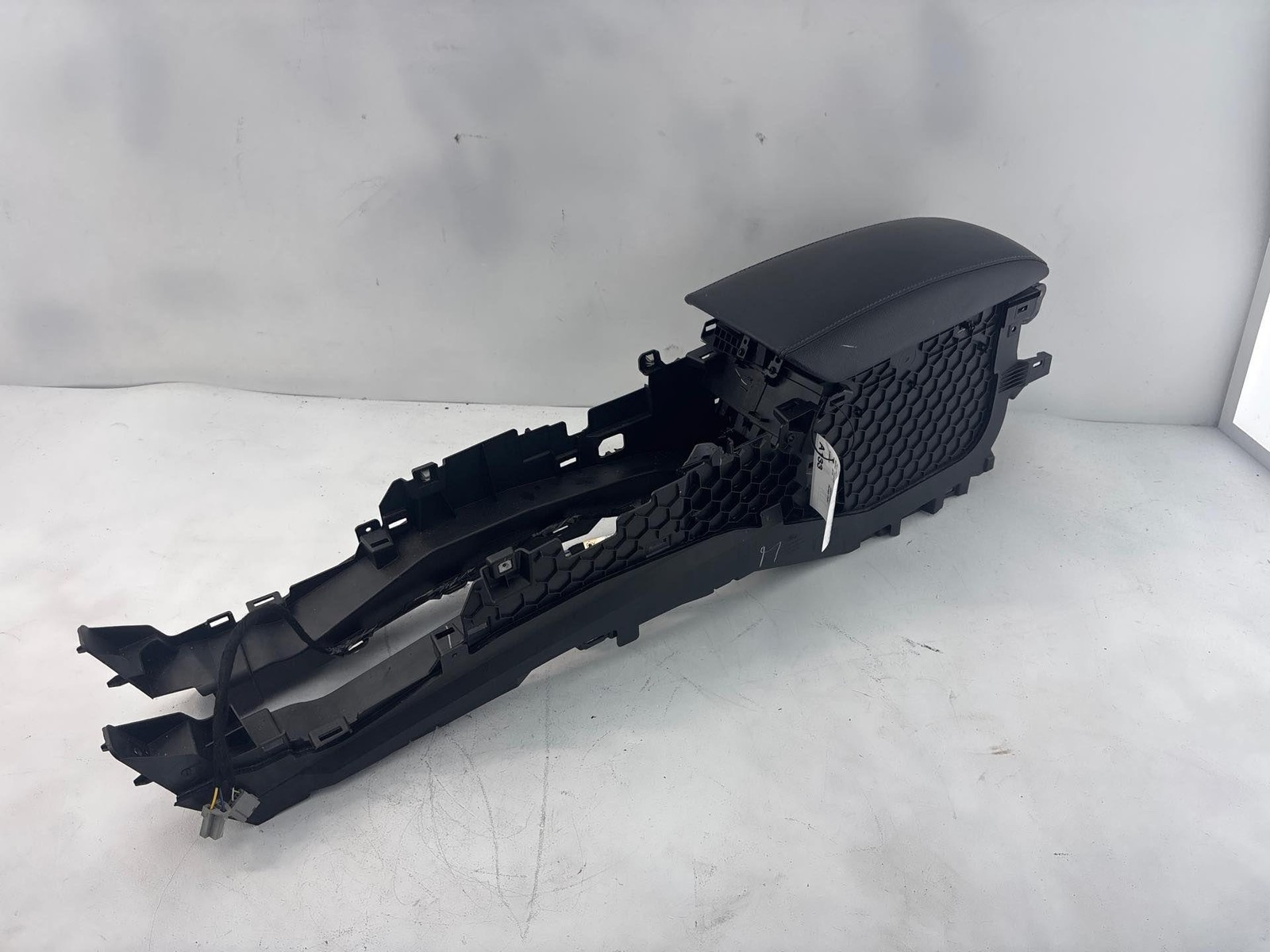2017 - 2020 Ford Fusion Front Floor Center Console Assembly Oem