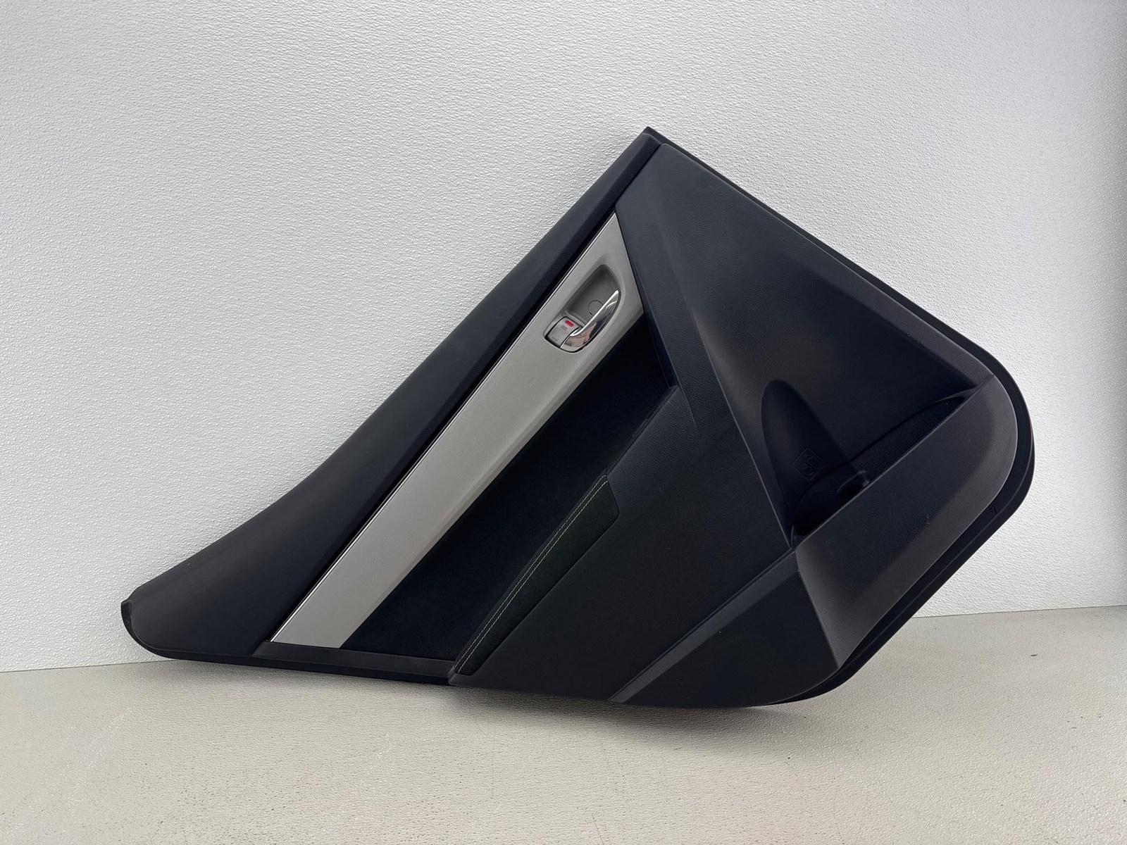 2014-2015 Toyota Corolla Rear Left Interior Door Panel Trim W/ Handle Oem