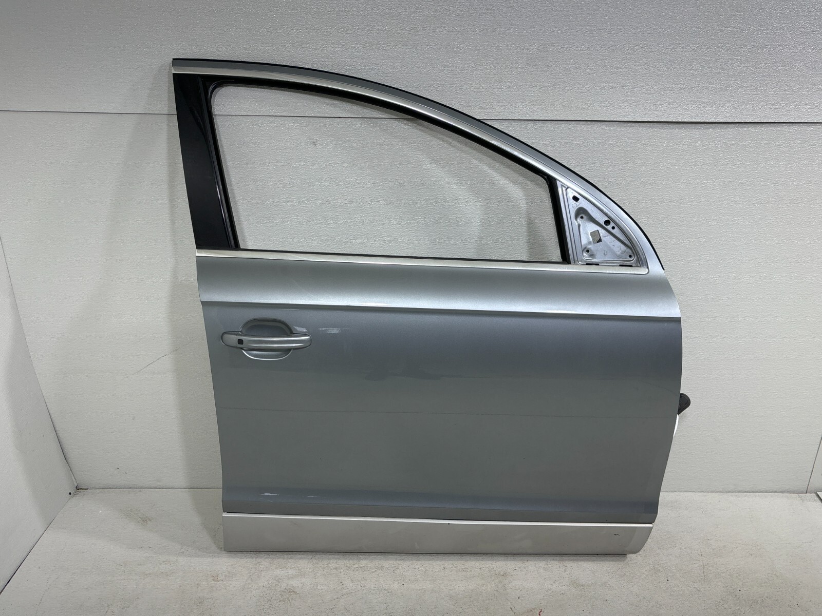 2007 - 2015 Audi Q7 Front Right Passenger Side Door Assembly Oem
