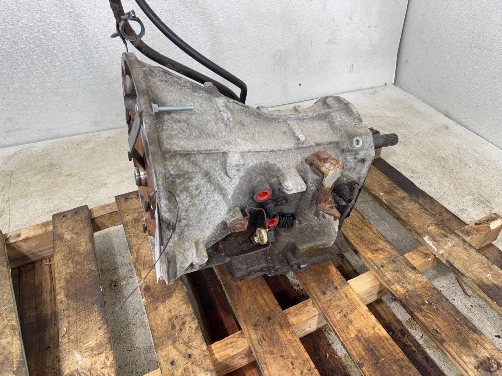 2005-2006 Jeep Liberty 3.7L 4x4 Automatic Transmission OEM