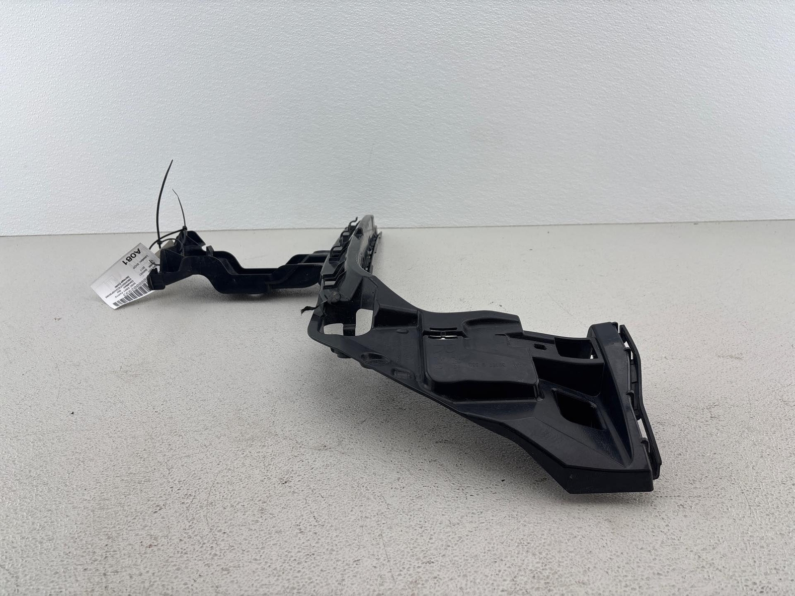 2016-2024 Bmw X1 Rear Right Bumper Mount Bracket Oem