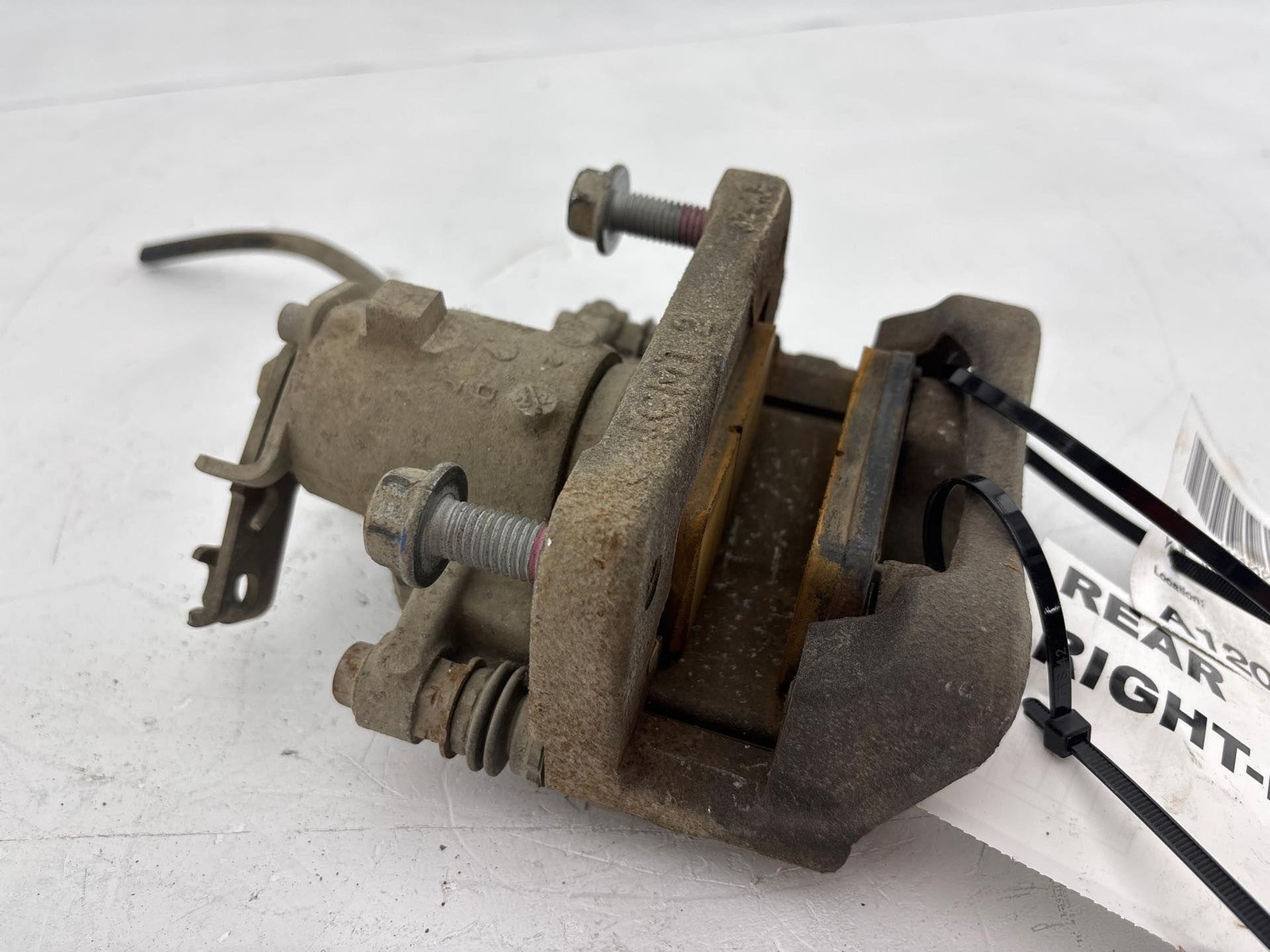 2014 - 2020 Chevrolet Impala Rear Right Passenger Side Brake Caliper Oem