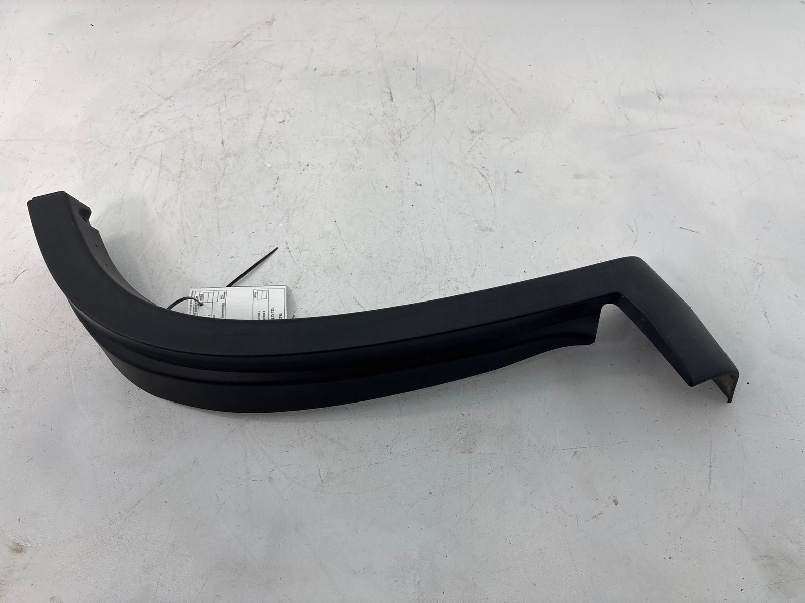 DODGE RAM PROMASTER 2500 FRONT RIGHT WHEEL ARCH TRIM 1310693070 OEM