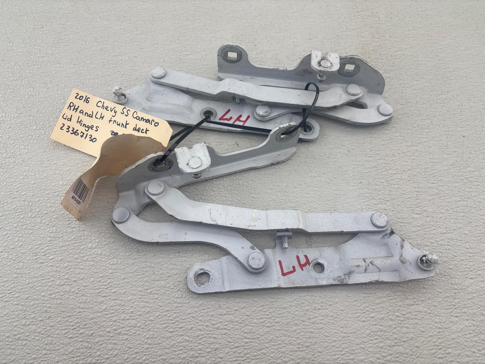 2016-24 Chevy Ss Camaro Rh & Lh Trunk Deck Lid Hinges 23367129 / 23367130 Oem
