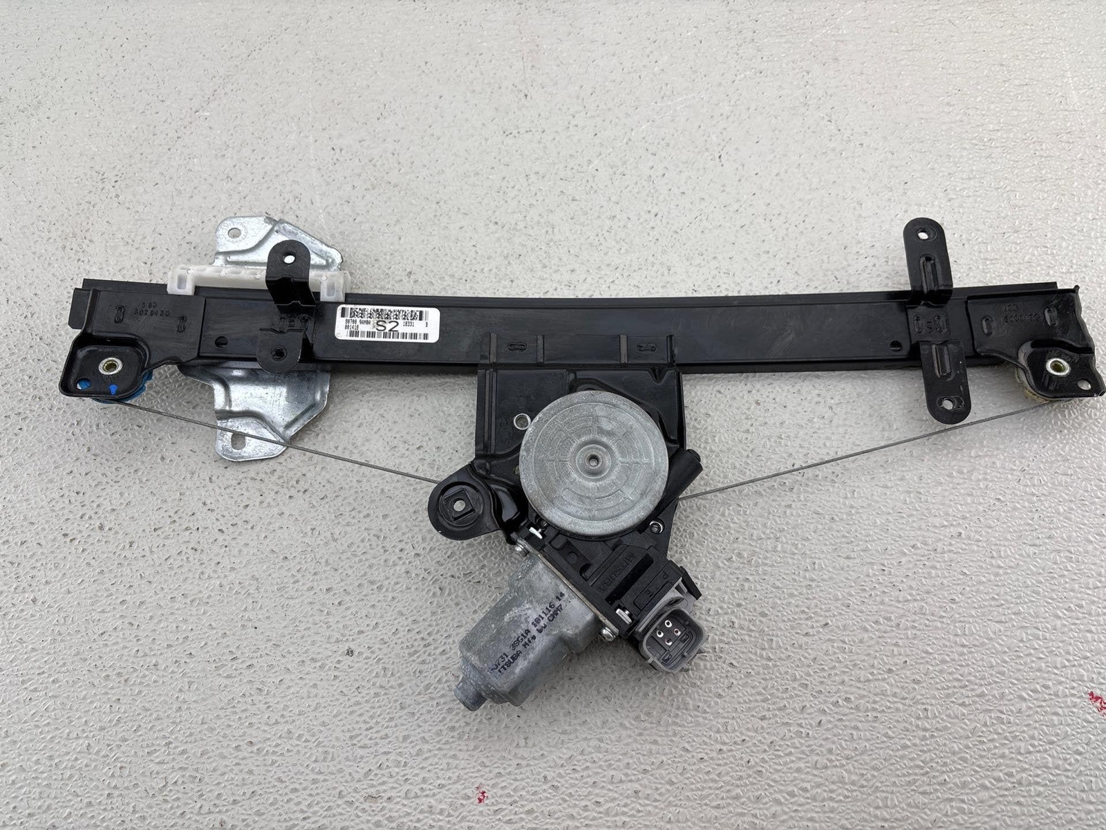 2013-2019 Nissan Sentra Front Right Door Window Regulator & Motor Oem