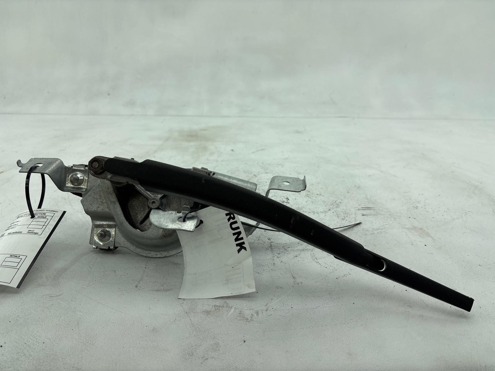 2011-2019 Ford Fiesta Rear Tailgate Liftgate Wiper Transmission Motor W/ Arm Oem