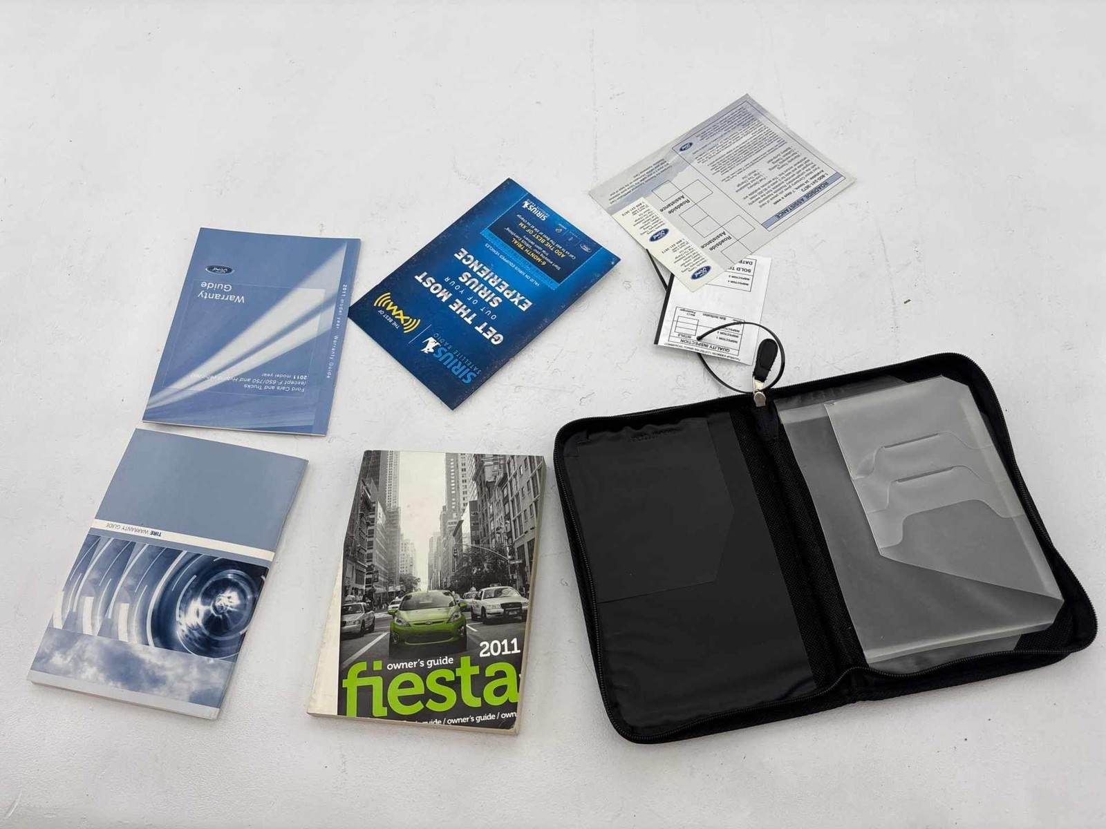 2011 Ford Fiesta Hatchback Owner Owner'S User Guide Operator Manual Oem