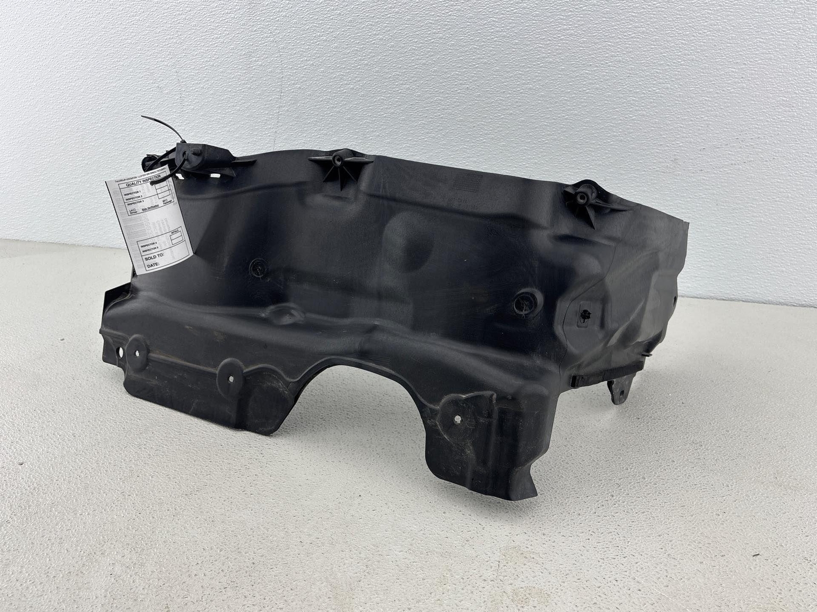 2016-22Bmw X1 F48 Lower Section Bulkhead & Air Temperature Sensor Oem