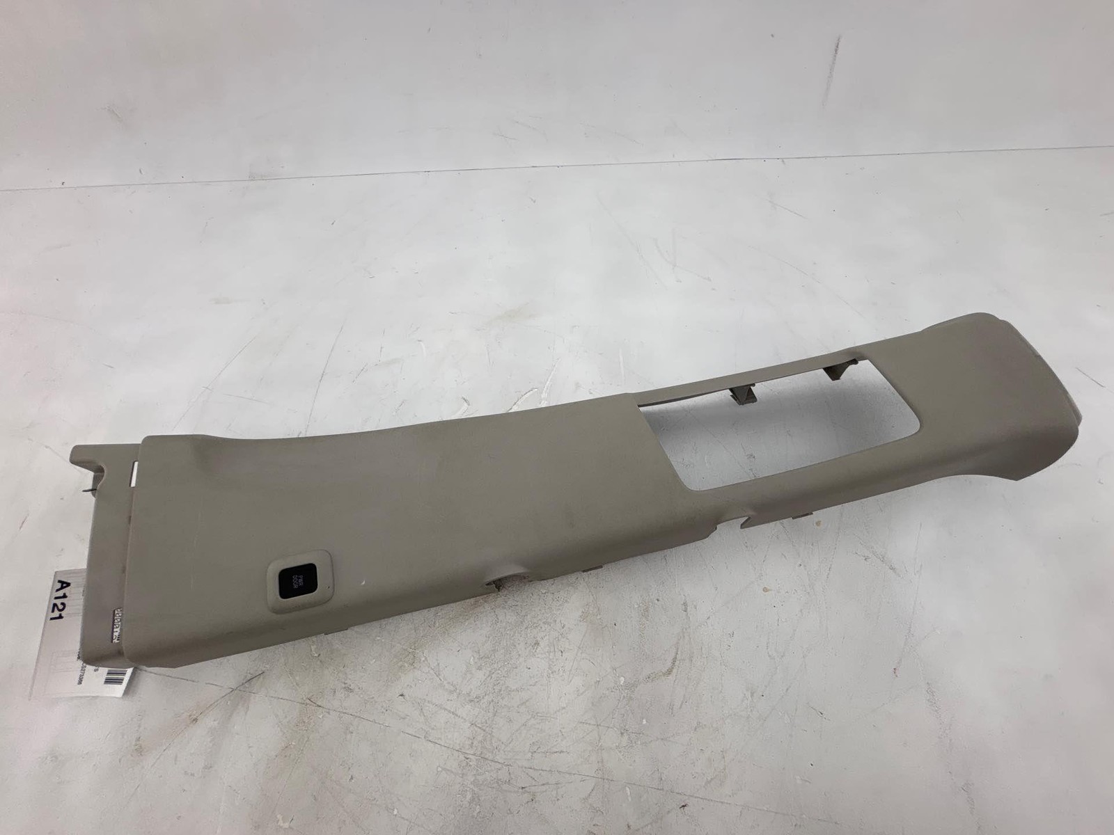 2015-2020 Toyota Sienna Right B Pillar Upper Trim Panel Oem 6241108050
