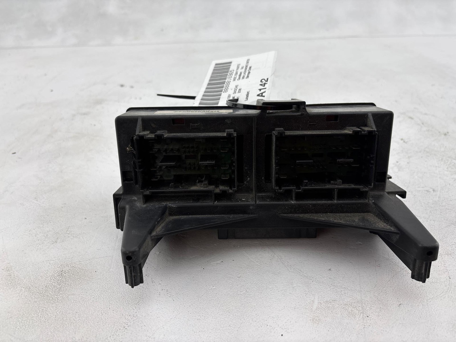 2006 Jeep Grand Cherokee 3.7L Power Supply Distribution Fuse Box Oem