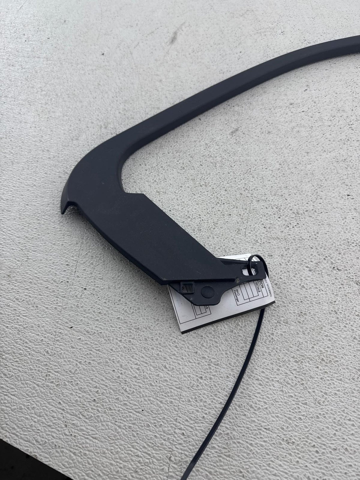 2013 - 2018 Cadillac Ats Rear Door Window Upper Molding Driver Side Left Oem