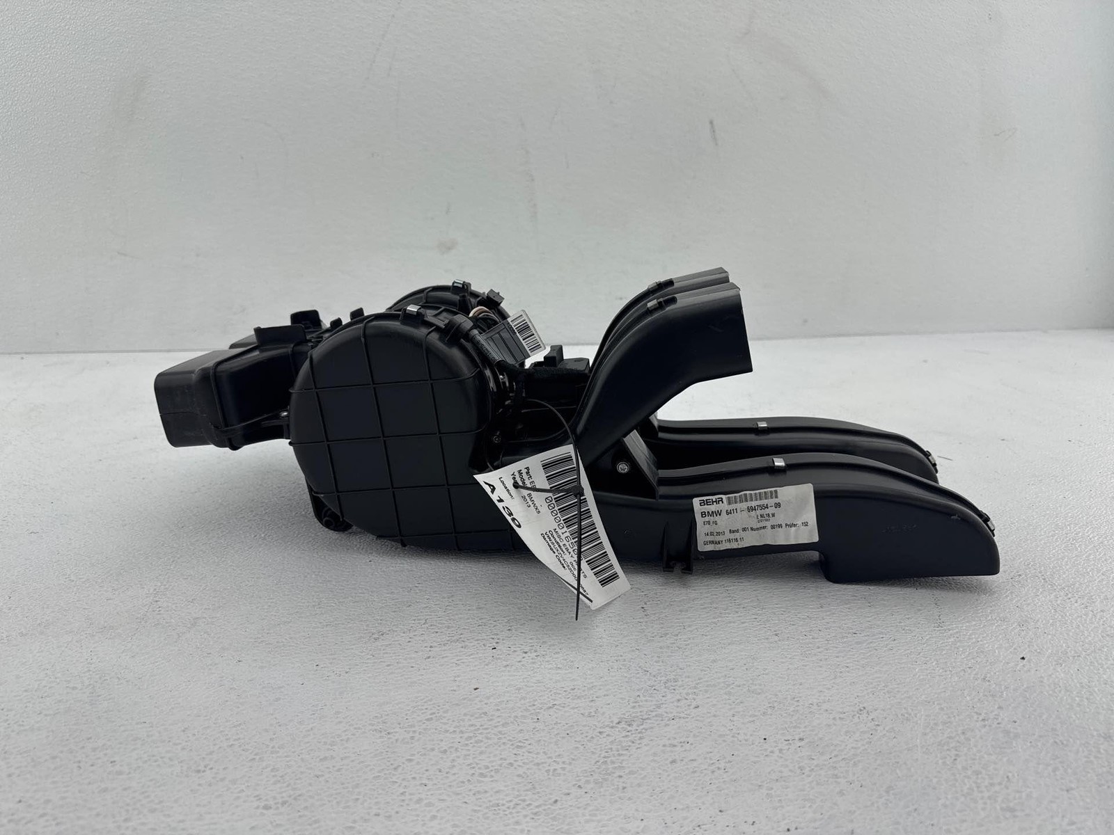 2007-2013 Bmw X5 E70 Center Console Rear Ac Heater Blower Motor Fan Housing Oem