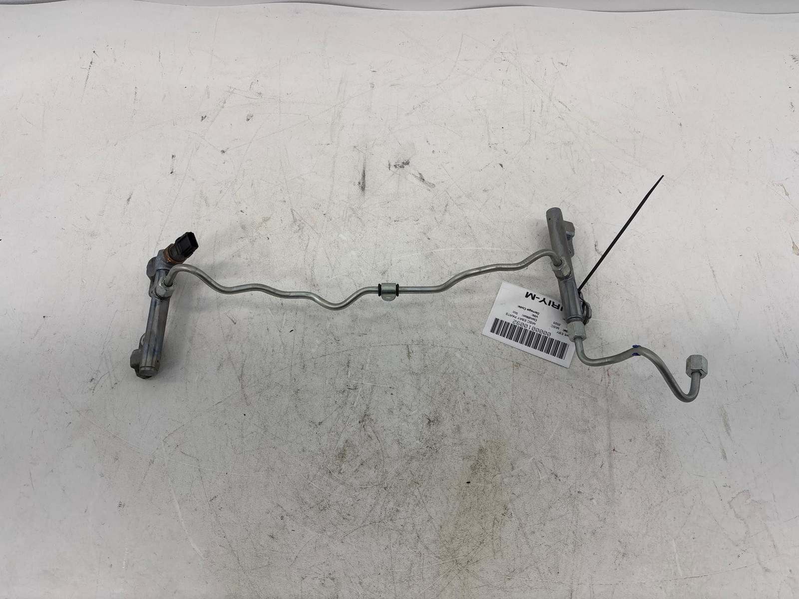 2019 - 2021 Subaru Crosstrek Left & Right Fuel Injector Rail W/ Pipe Oem