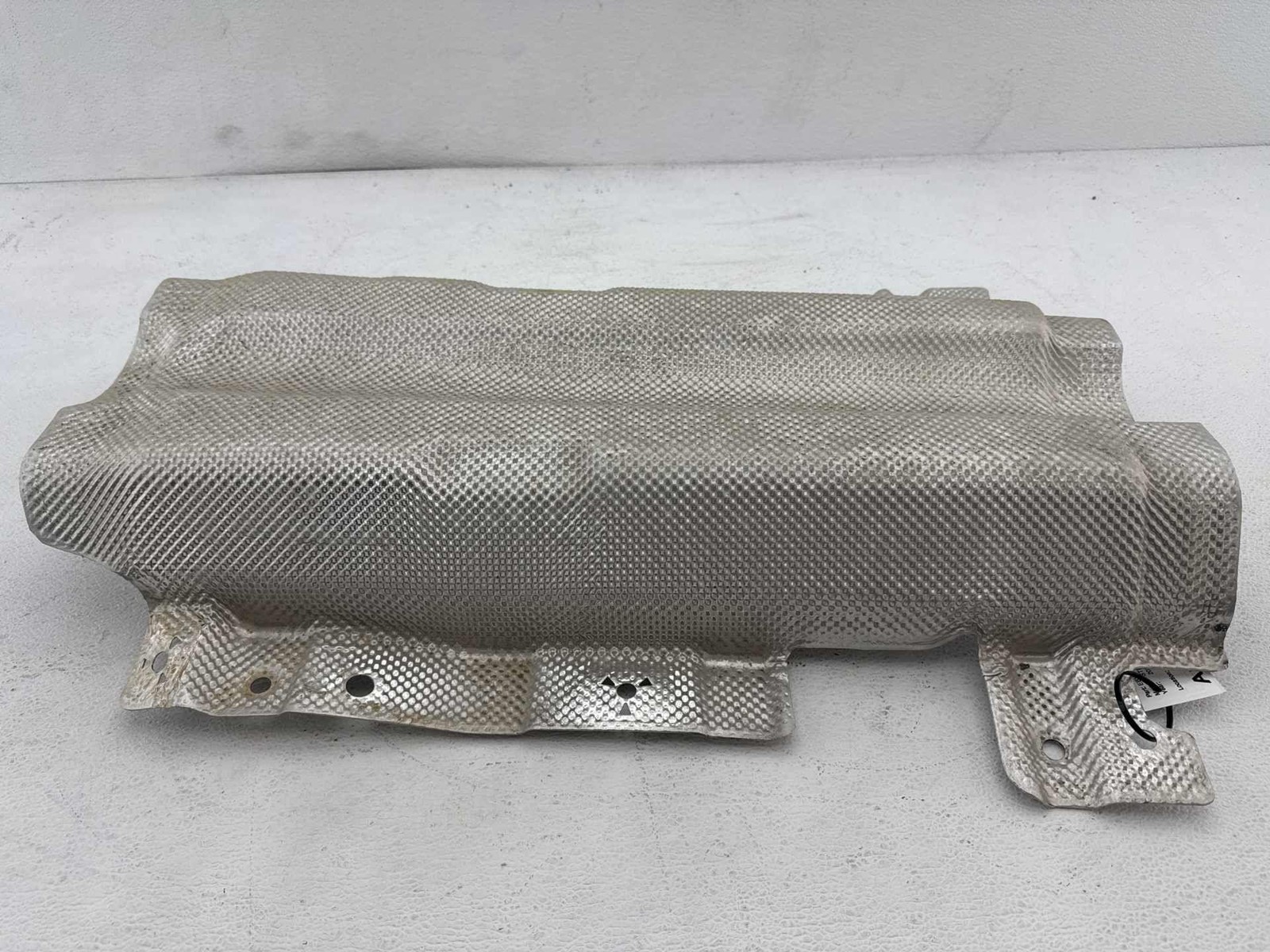 2018-2024 Alfa Romeo Stelvio Floor Pan Tunnel Exhaust Heat Shield Cover Oem