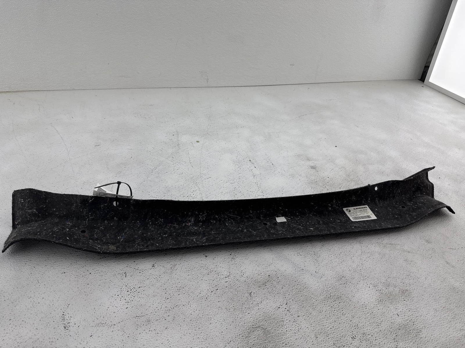 2008-2013 Bmw 135I Lower Rear Window Frame Trim Panel Cover Oem