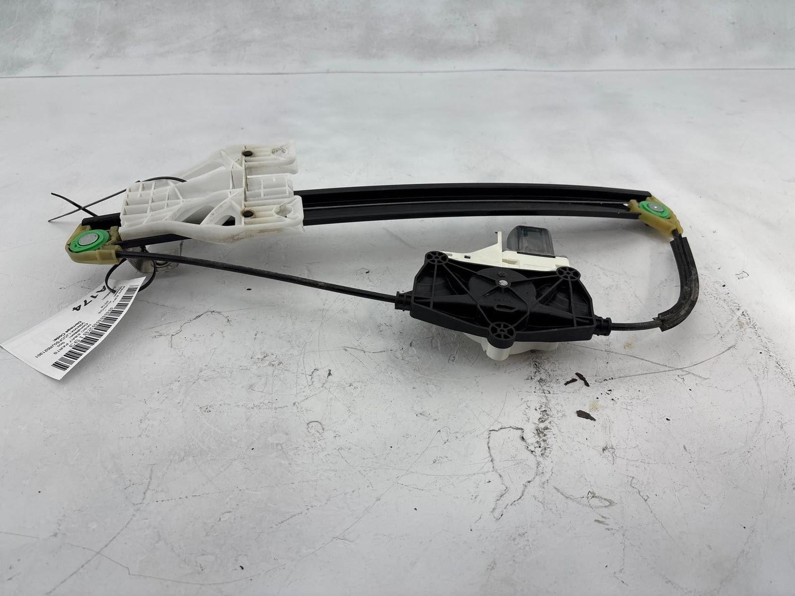 2015 - 2018 Audi Q3 Rear Right Door Window Regulator W/ Motor Oem