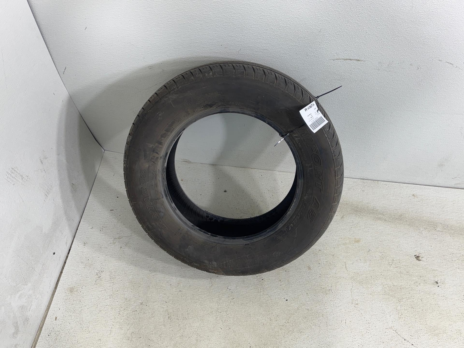 Antares Comfort A5 Used Tire 235/65 R17 104H M+S 7/32