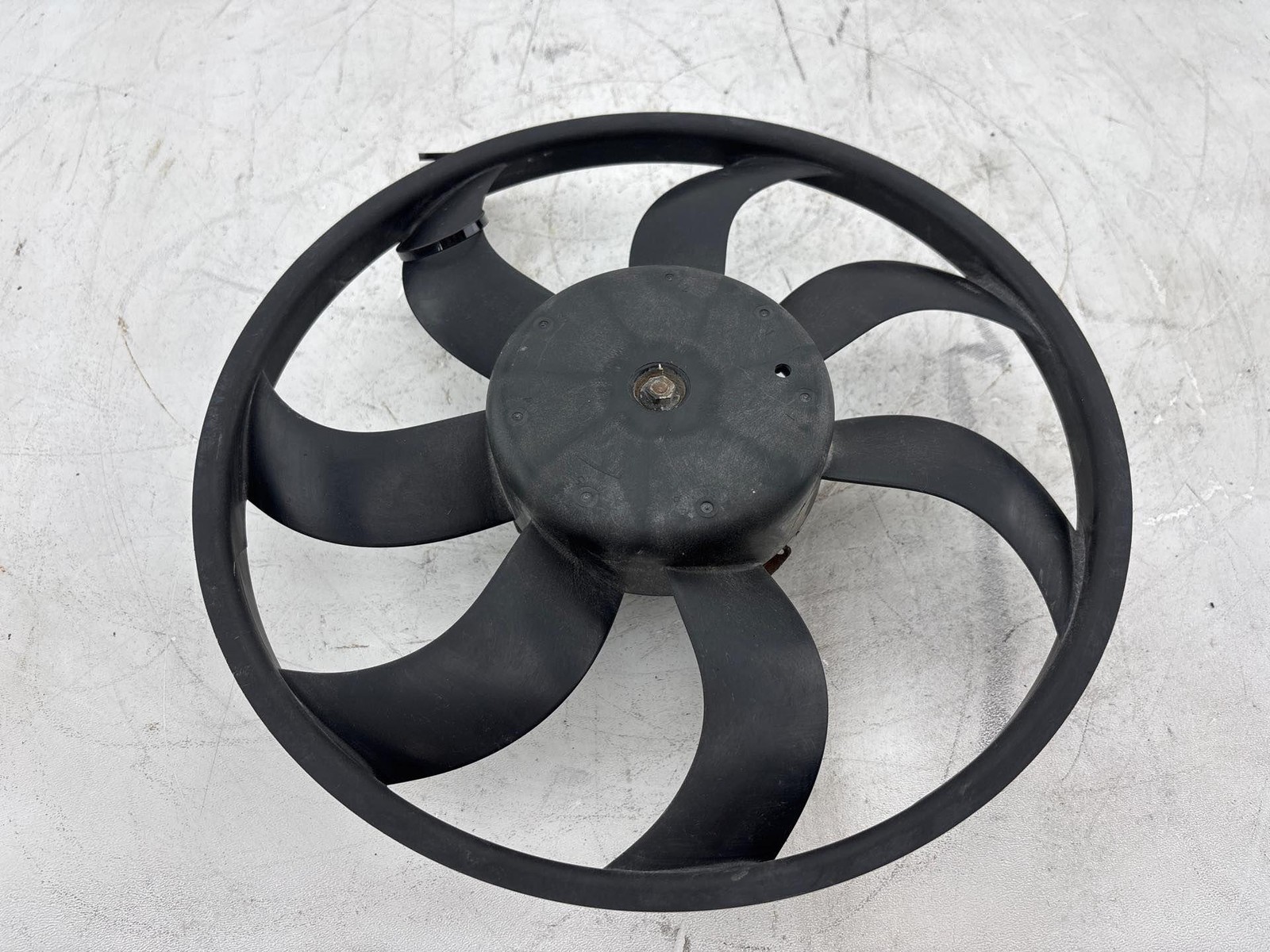 2013-2016 Ford Fusion Radiator Cooling Fan Pair 1.6L Oem