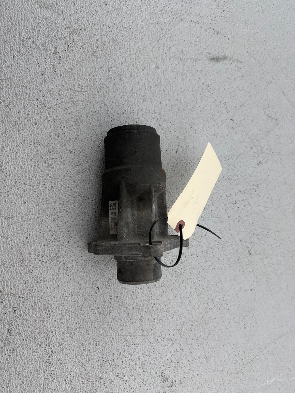 2014-2019 Cadillac Cts Awd Front Left Wheel Drive Intermediate Shaft Housing Oem