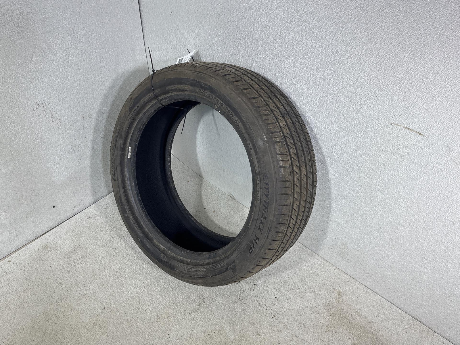 Landspider Citytraxx H/P Used Tire 225/50 Zr18 99W Xl 8/32