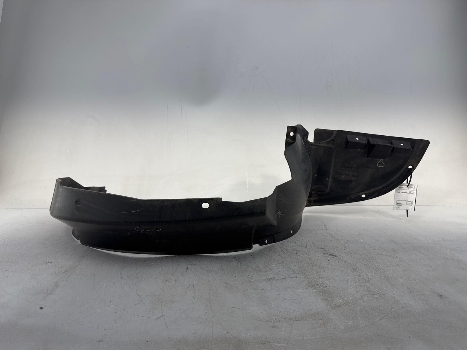 2004-2008 Chevrolet Malibu Passenger Side Front Wheelhouse Splash Shield