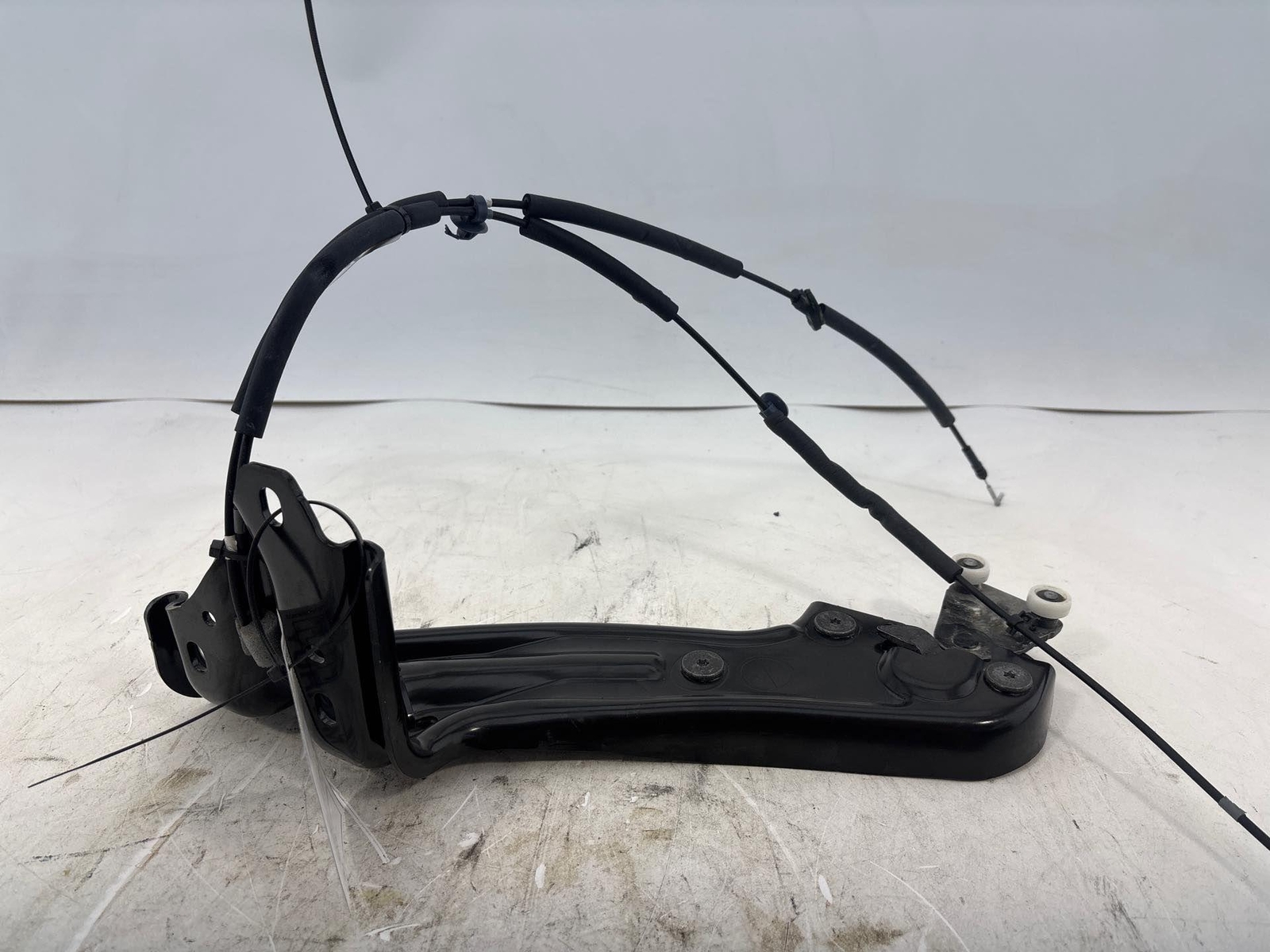 2018-2024 Honda Odyssey Rear Right Door Lower Roller Hinge Oem