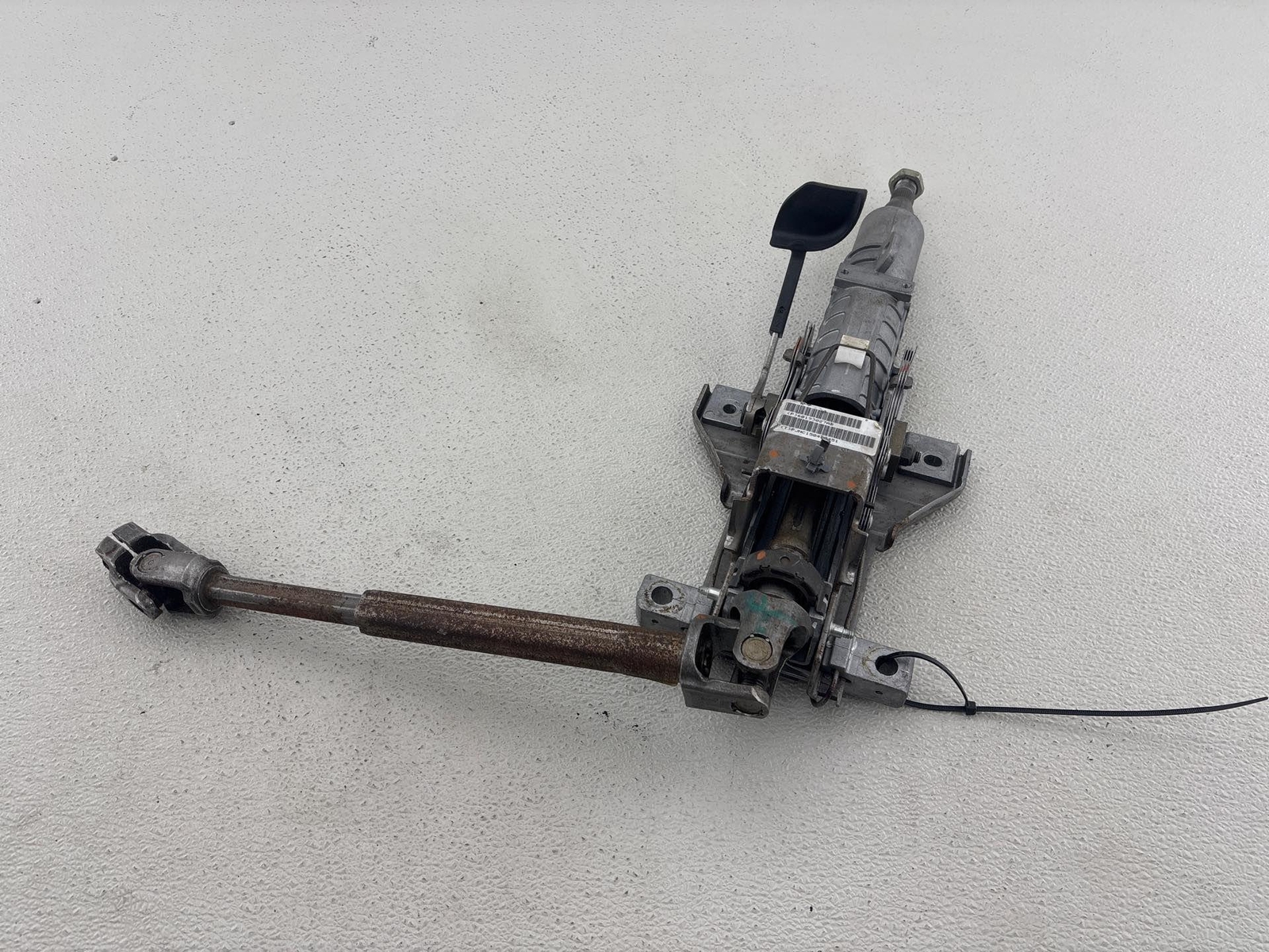 2015-2017 Chrysler 200 Steering Column Assembly W/ Shaft OEM 68193027Ab