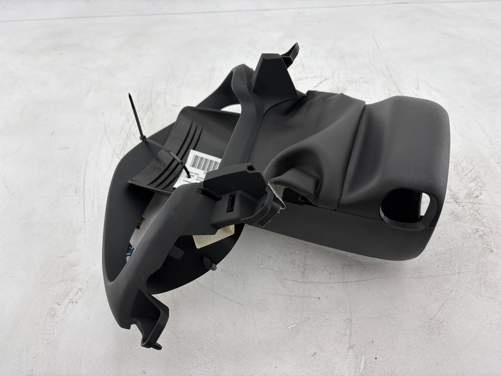 2019-2024 Cadillac Xt4 Steering Column Upper & Lower Cover Shroud Oem 84300944