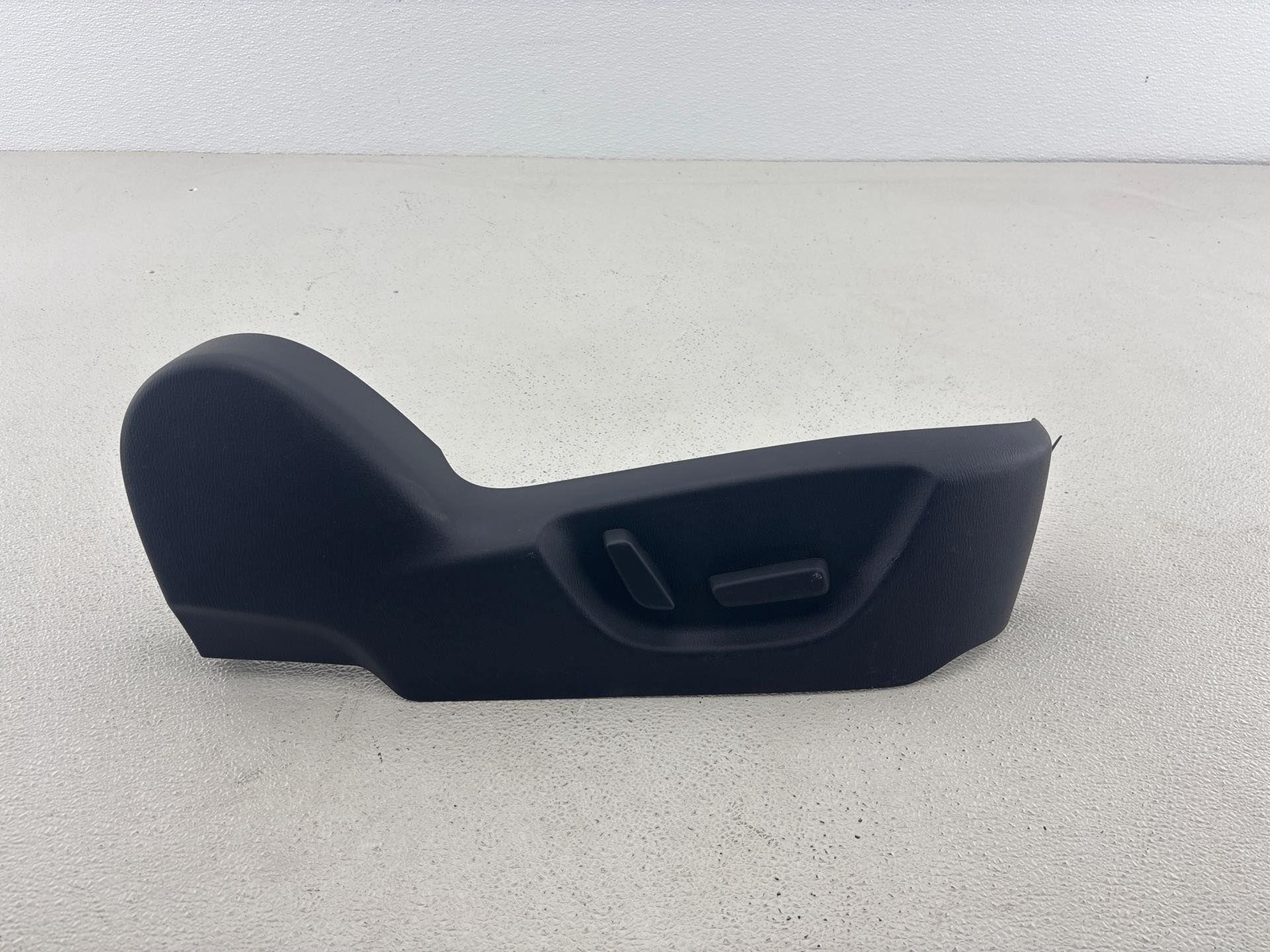 2009-2012 Ford Flex Front Right Seat Control Switch & Trim Cover Oem
