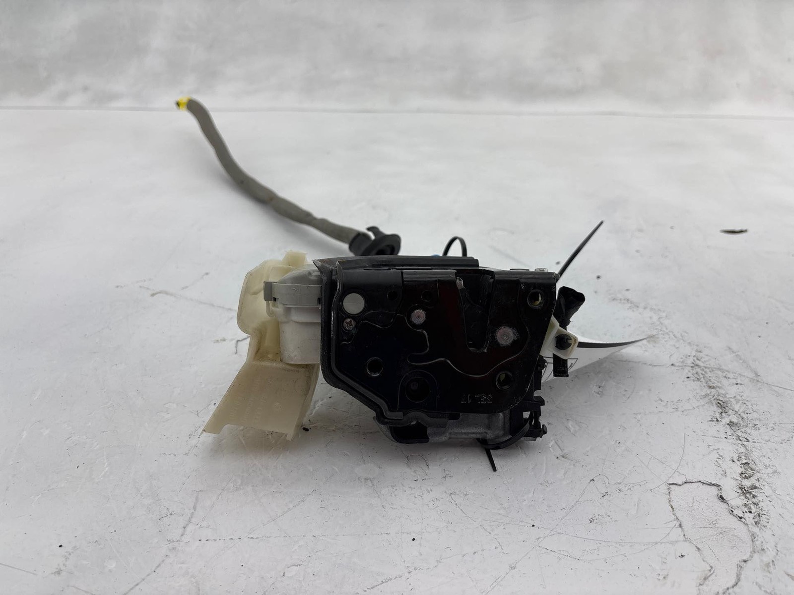 2015-2018 Audi Q3 Q5 Q7 A4 Front Left Driver Side Door Lock Latch Actuator Oem