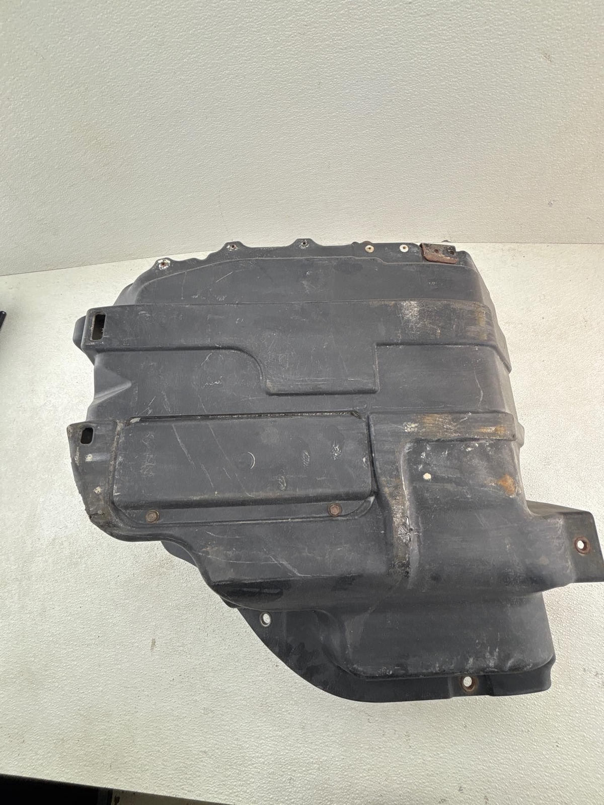 2003-2005 Range Rover L322 4.4L Side Fuel Tank Shield Oem