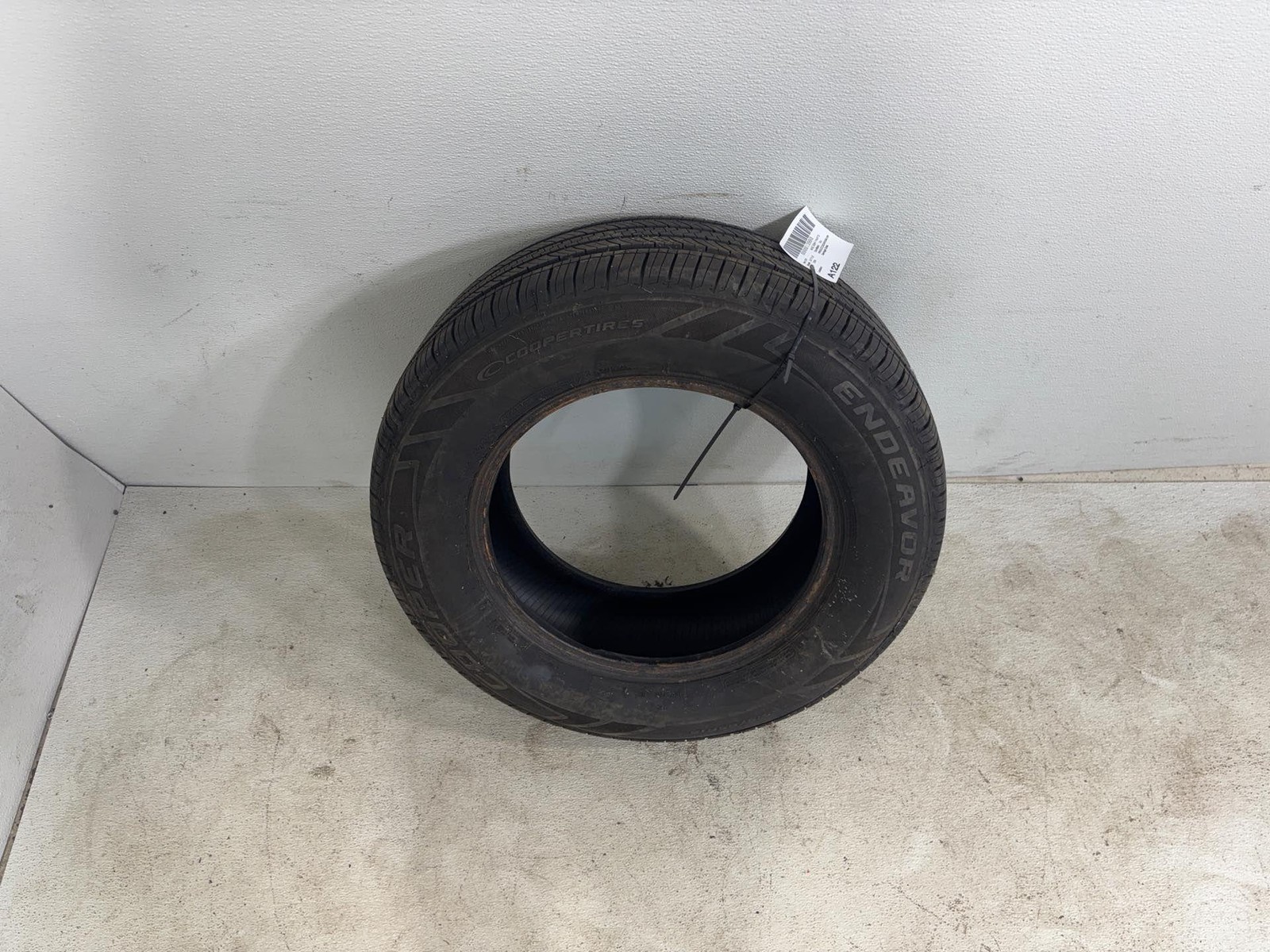 Cooper Endeavor Used Tire 225/65 R16 100H M+S 10/32