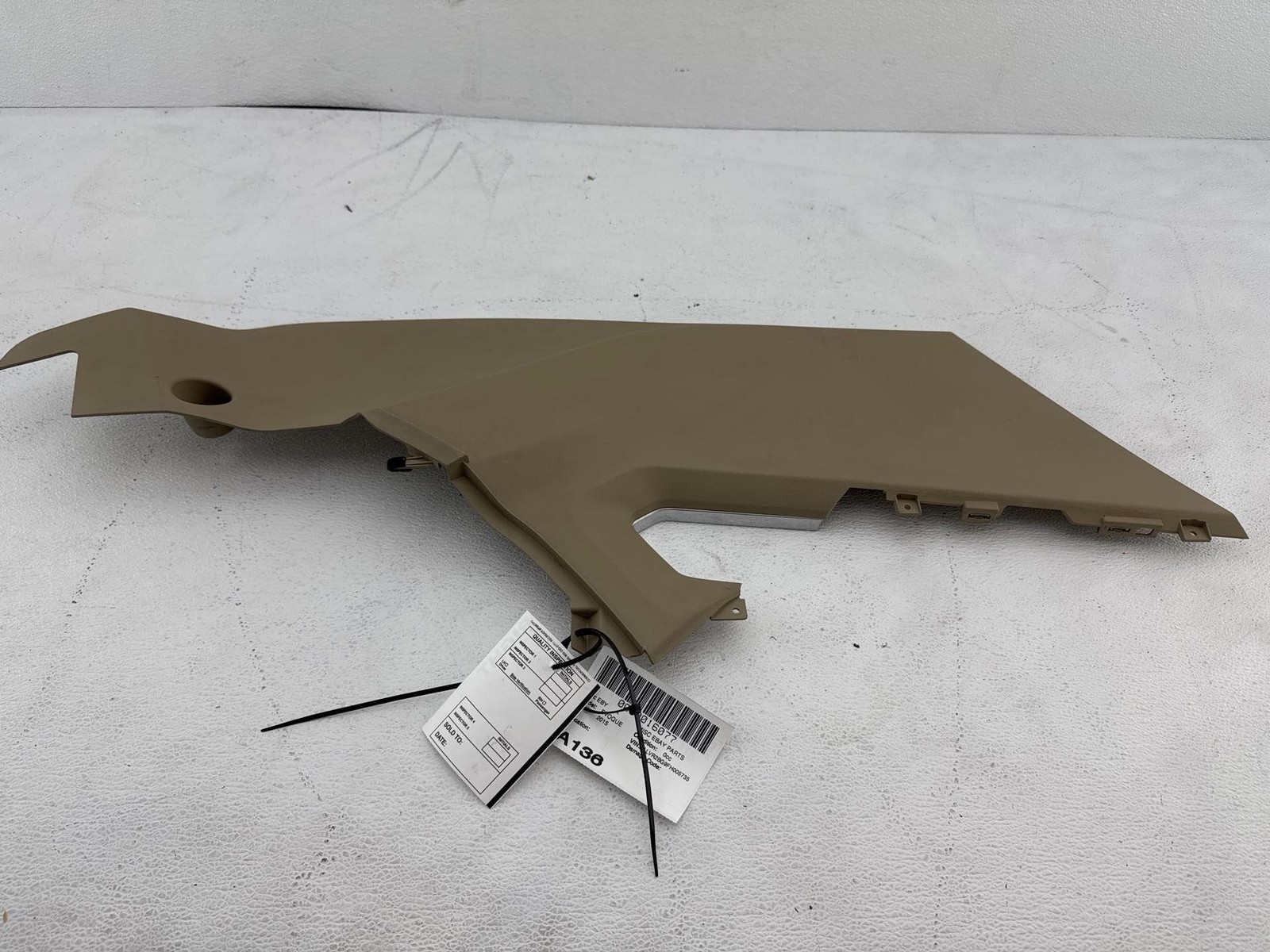 16-19 Land Rover Range Rover Evoque Console Right Side Forward Trim Panel Oem