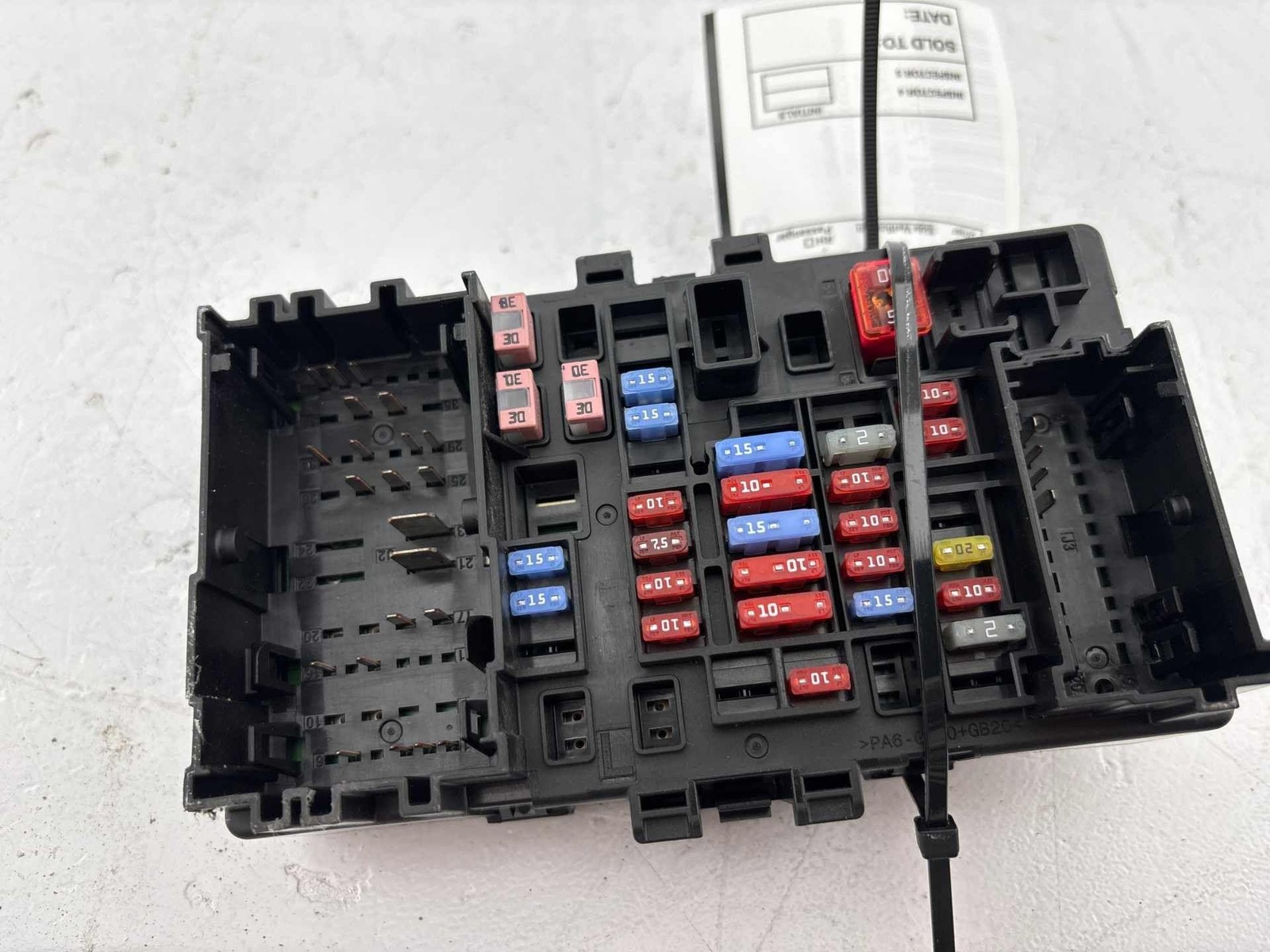 2015 - 2020 Chevy Tahoe Dash Left Fuse Relay Junction Box Block Oem