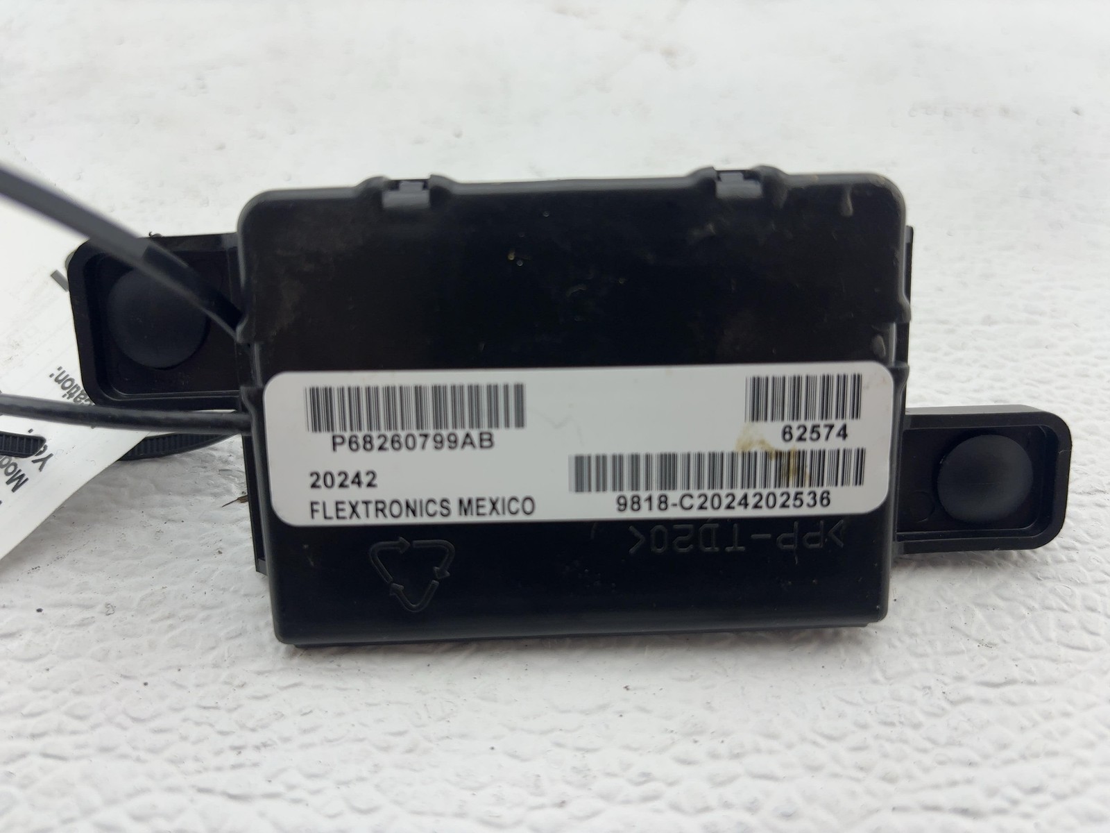 2017-2024 Jeep Compass Remote Start And Keyless Entry Antenna Oem 68260799Ab