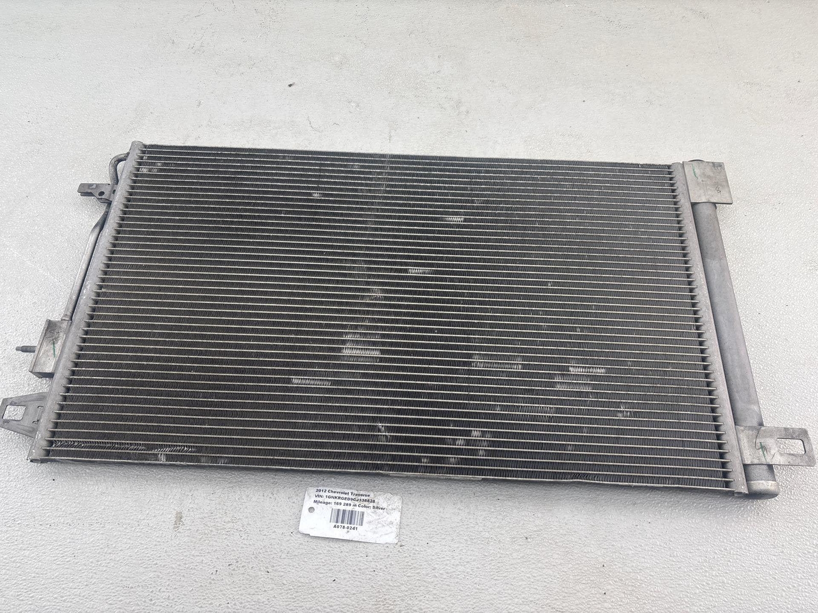 2009-2012 Chevy Traverse A/C Condenser Radiator Oem 22918340