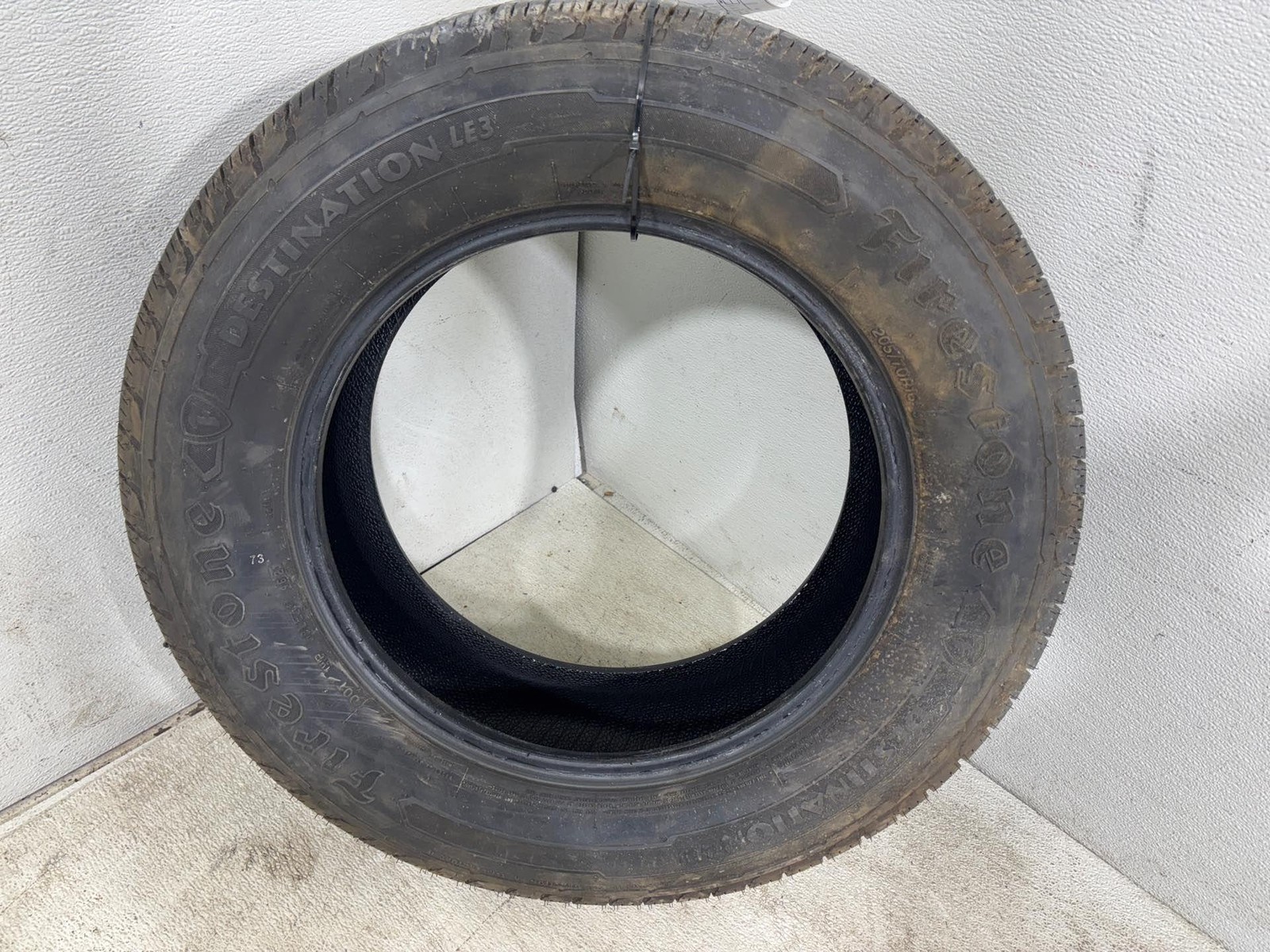 Firestone Destination LE3 Used Tire 205/70 R16 97H M+S 8/32