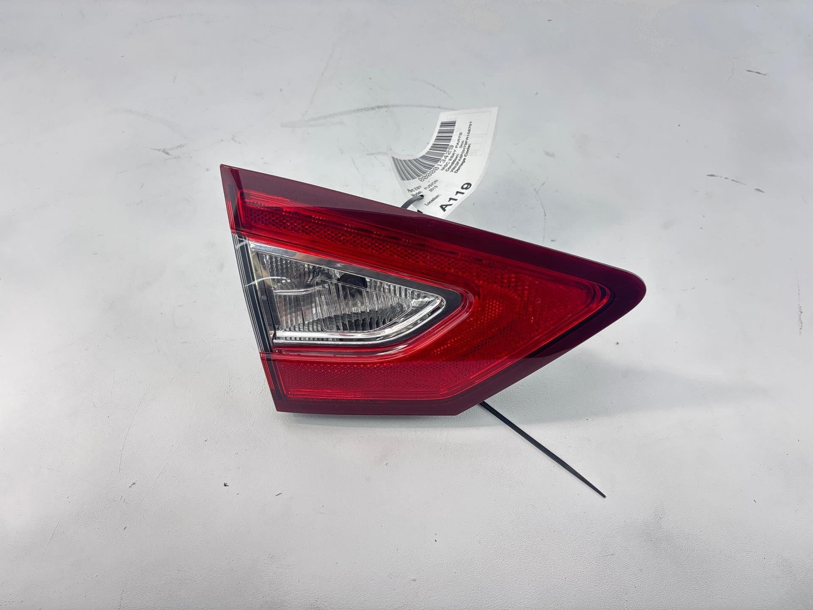 2013 - 2016 Ford Fusion Left Driver Side Inner Halogen Tail Light Oem