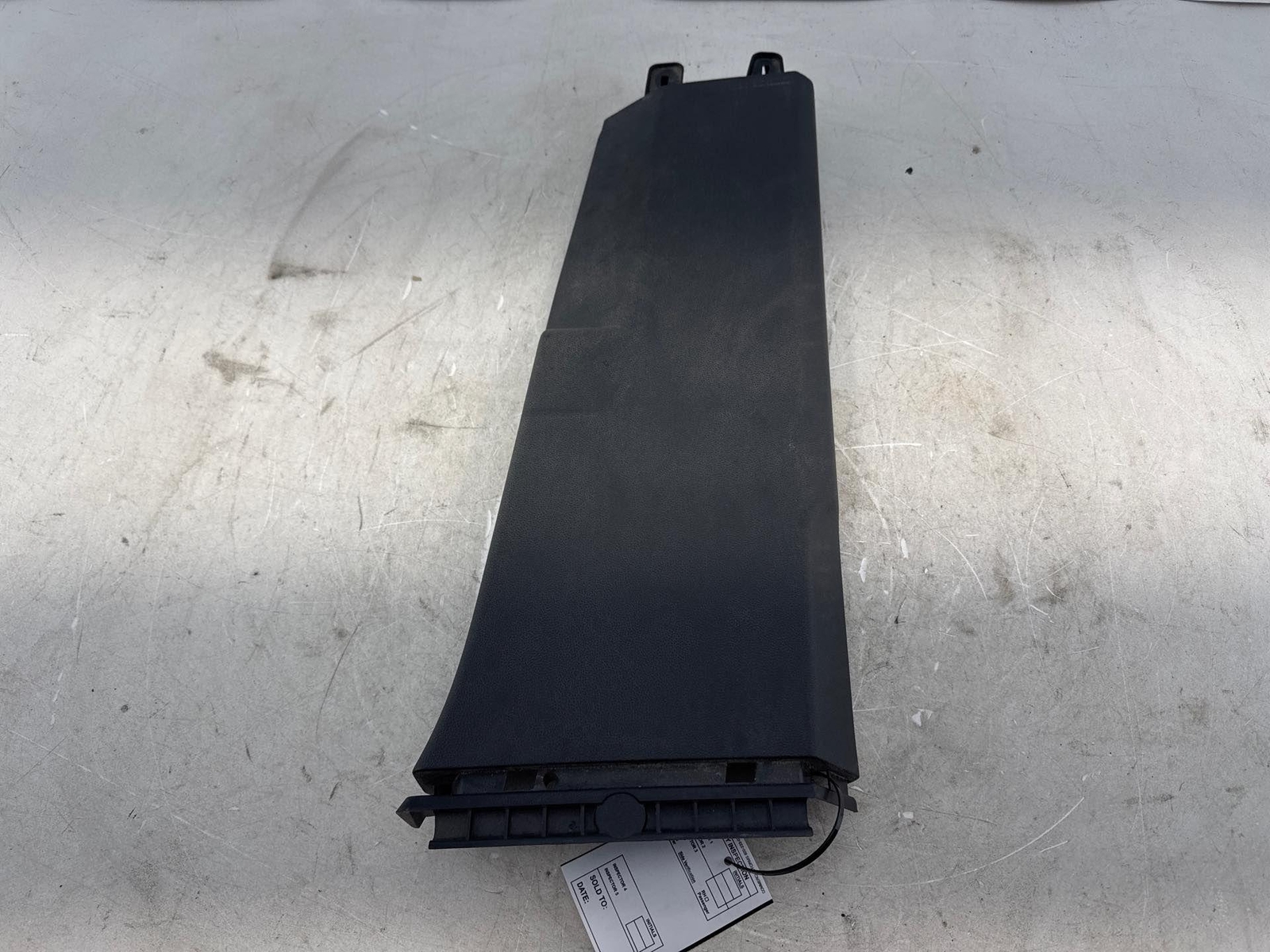 2018-2024 Volkswagen Tiguan Right Side B Pillar Lower Trim Cover Panel Oem