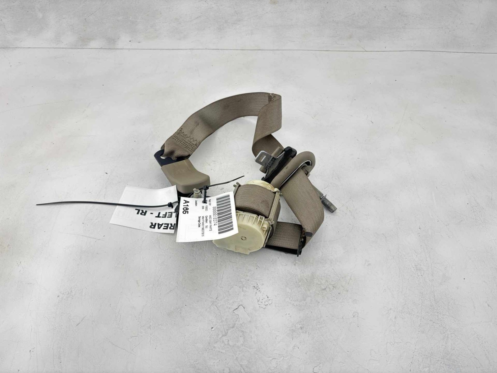 2008-2010 Ford F-350/F-250SD Rear Right Seat Belt OEM